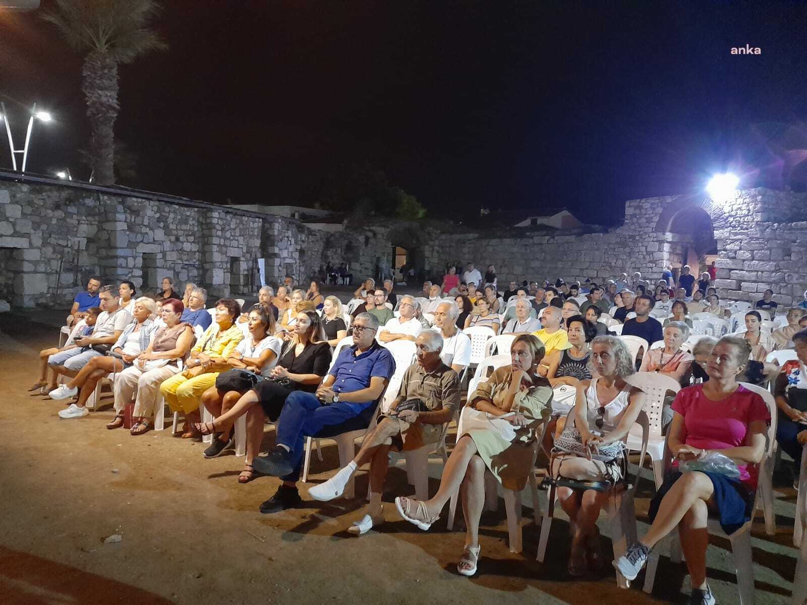SEFERİHİSAR'DAKİ SÖYLEŞİLER İLGİ GÖRDÜ