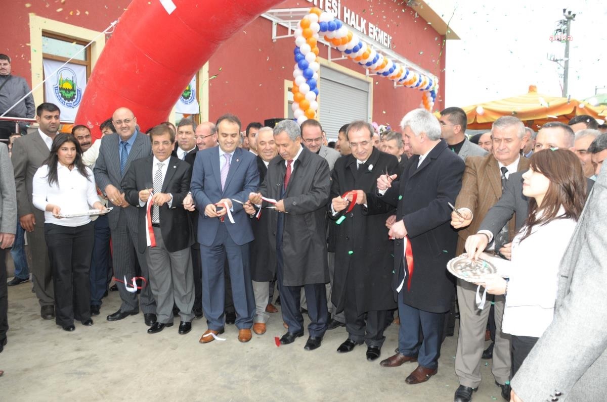 AKP'Lİ BELEDİYE, BÜLENT ARINÇ’IN AÇILIŞINI YAPTIĞI HALK EKMEK FABRİKASINI SATIŞA ÇIKARDI