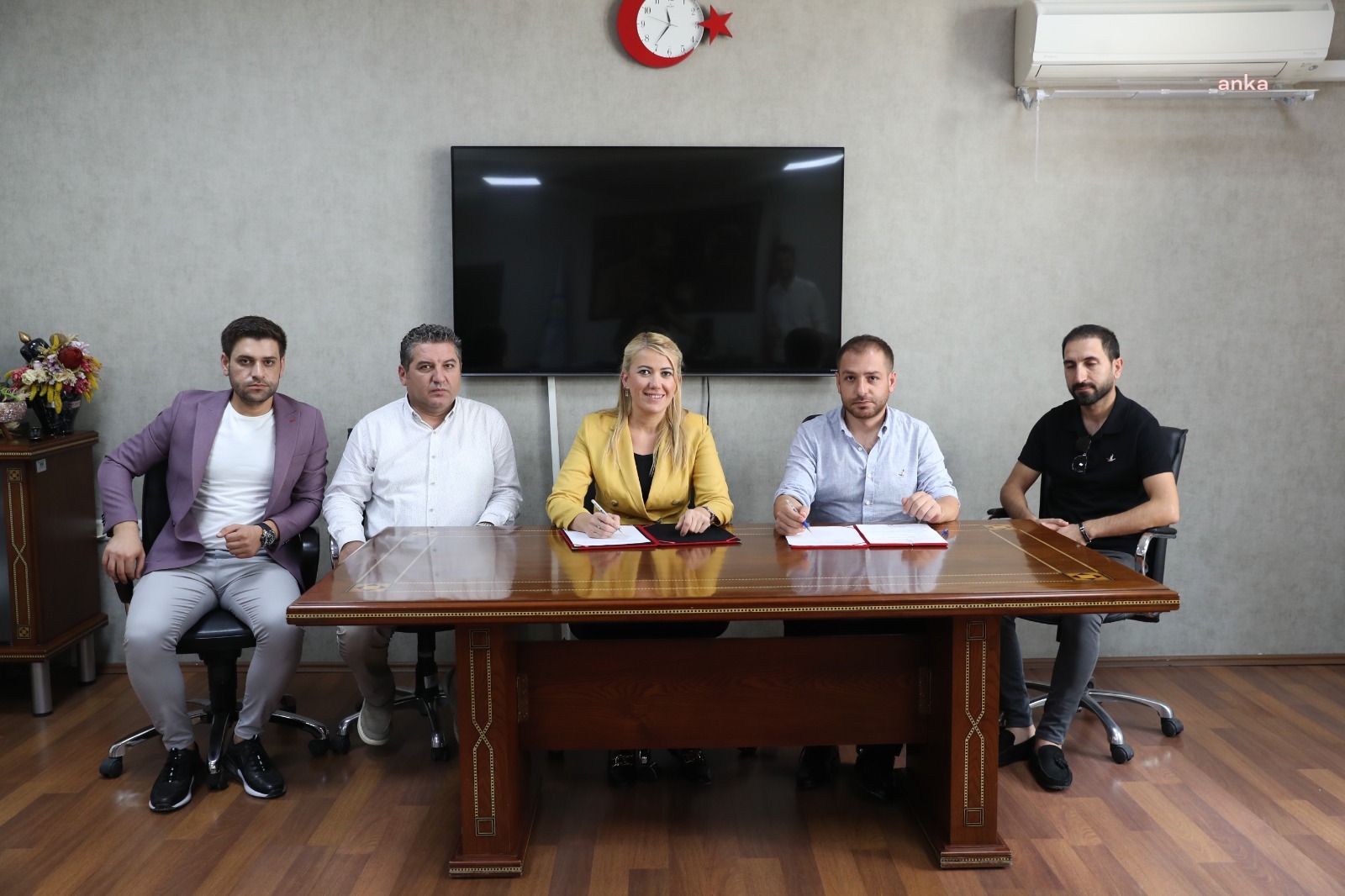 MERKEZEFENDİ'DE SEVİNDİK MAHALLESİNİN ÜSTYAPI PROTOKOLÜ İMZALANDI