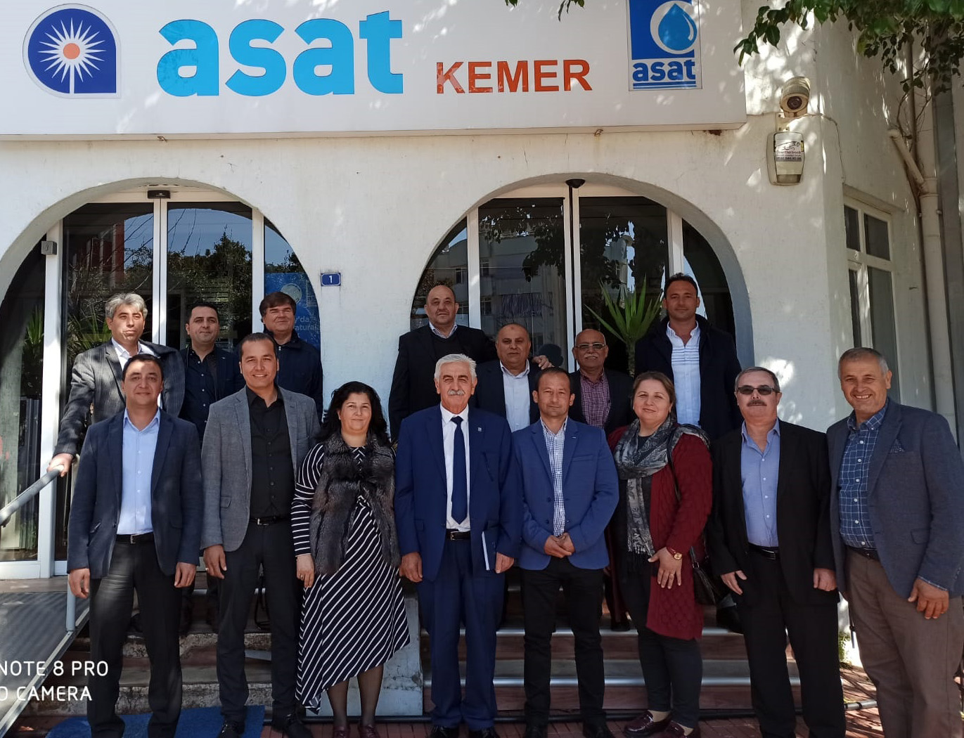 ANTALYA BÜYÜKŞEHİR, KEMER'DE MUHTARLARIN ALTYAPI TALEPLERİNİ DİNLEDİ