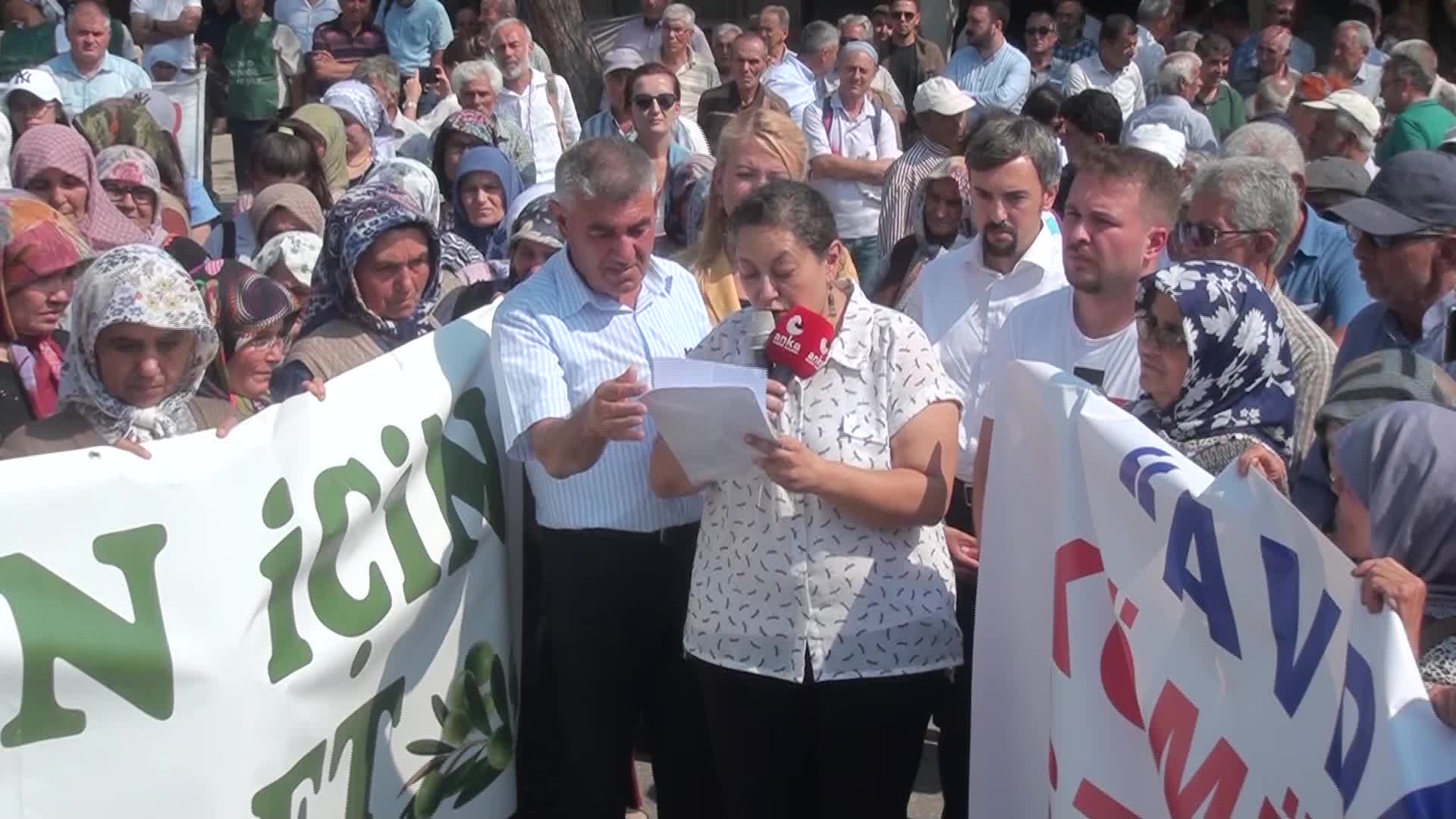DENİZLİ’NİN AVDAN BÖLGESİNDE YURTTAŞLAR, KÖMÜR OCAĞI PROJESİNİ PROTESTO ETTİ… CHP’Lİ BİÇER KARACA: “ BU MÜCADELE DALGA DALGA YAYILACAK. YETER Kİ KÖMÜR ŞİRKETLERİNİN VAATLERİNE KANMAYALIM”