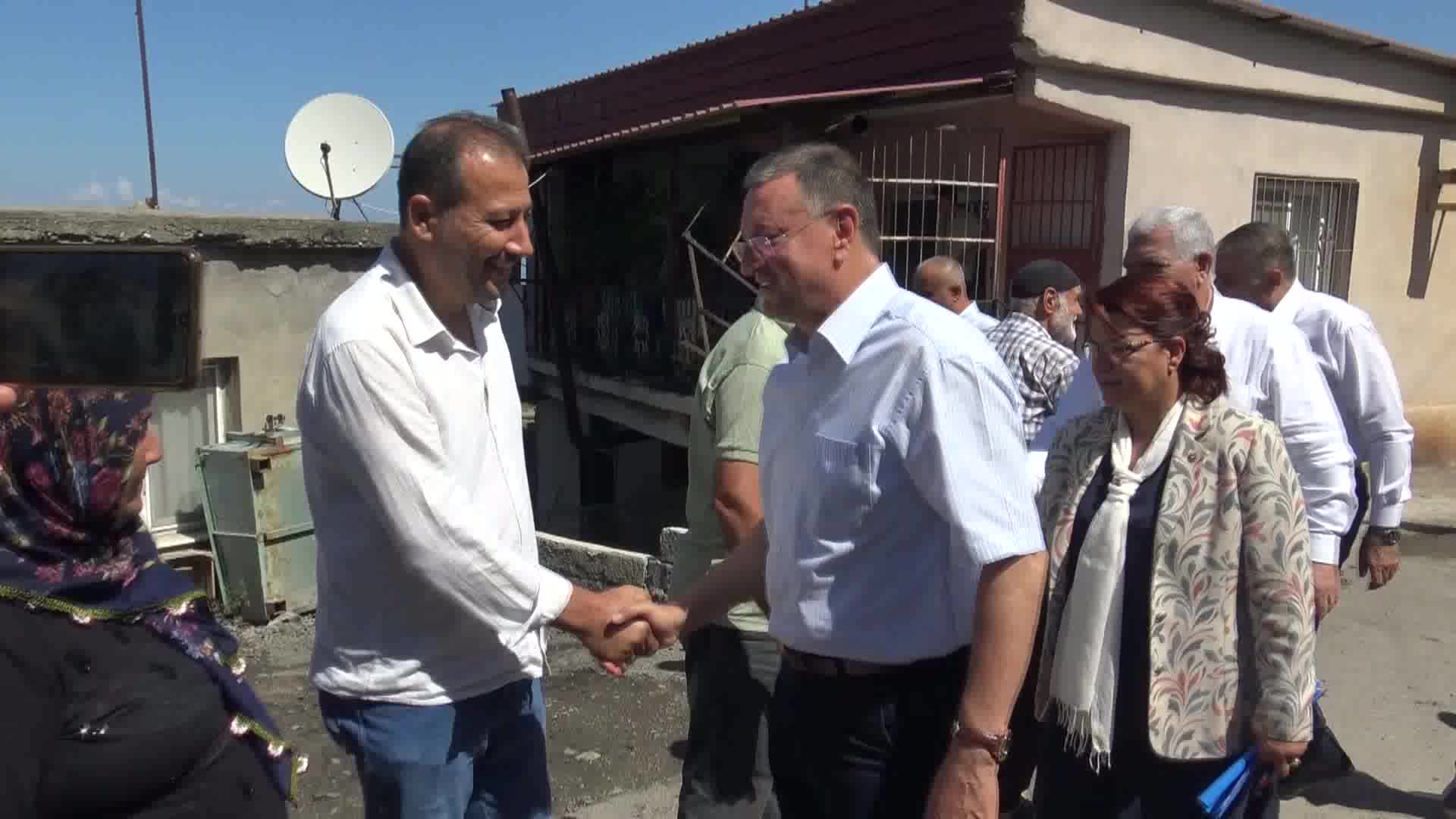 HATAY BÜYÜKŞEHİR BELEDİYE BAŞKANI SAVAŞ, ARSUZLU YURTTAŞLARLA BİR ARAYA GELDİ