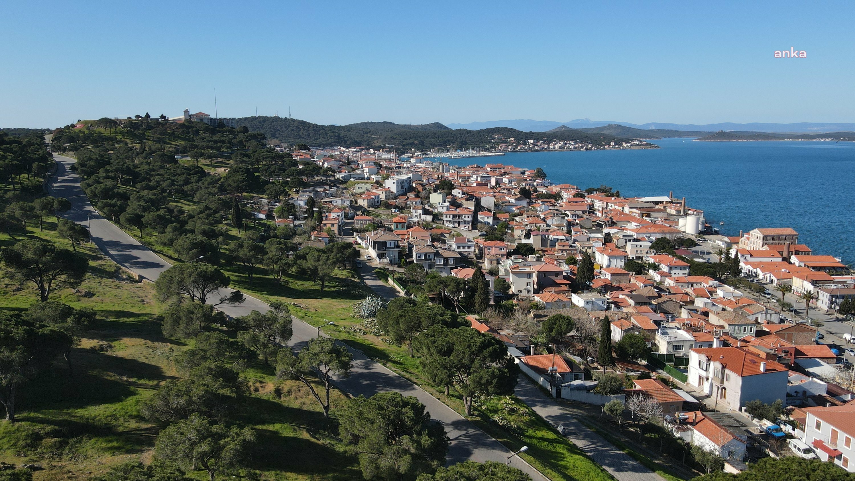 'İZMARİTSİZ AYVALIK' KONULU KARİKATÜR YARIŞMASINA BÜYÜK İLGİ