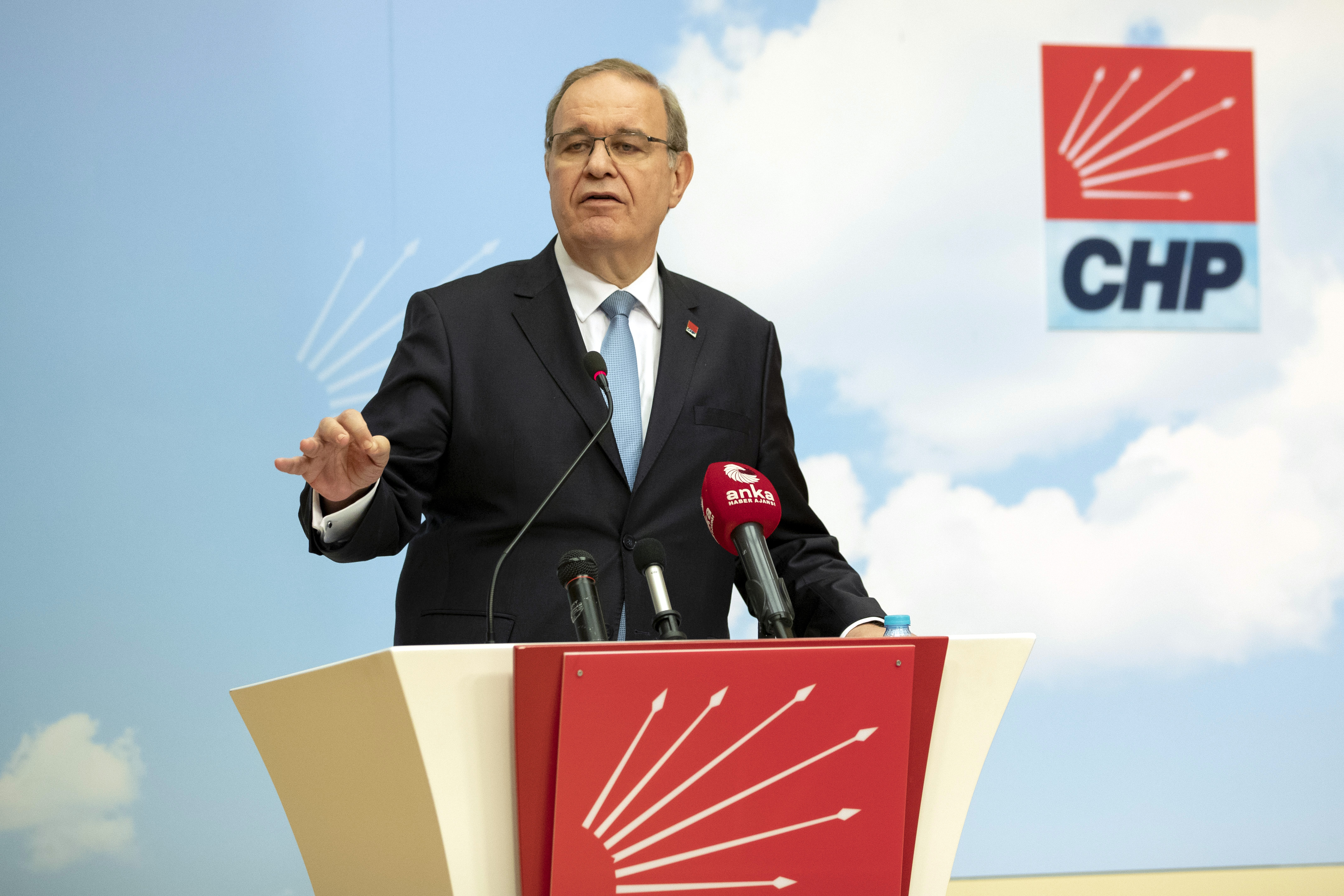 CHP SÖZCÜSÜ ÖZTRAK’TAN KURULTAY AÇIKLAMASI