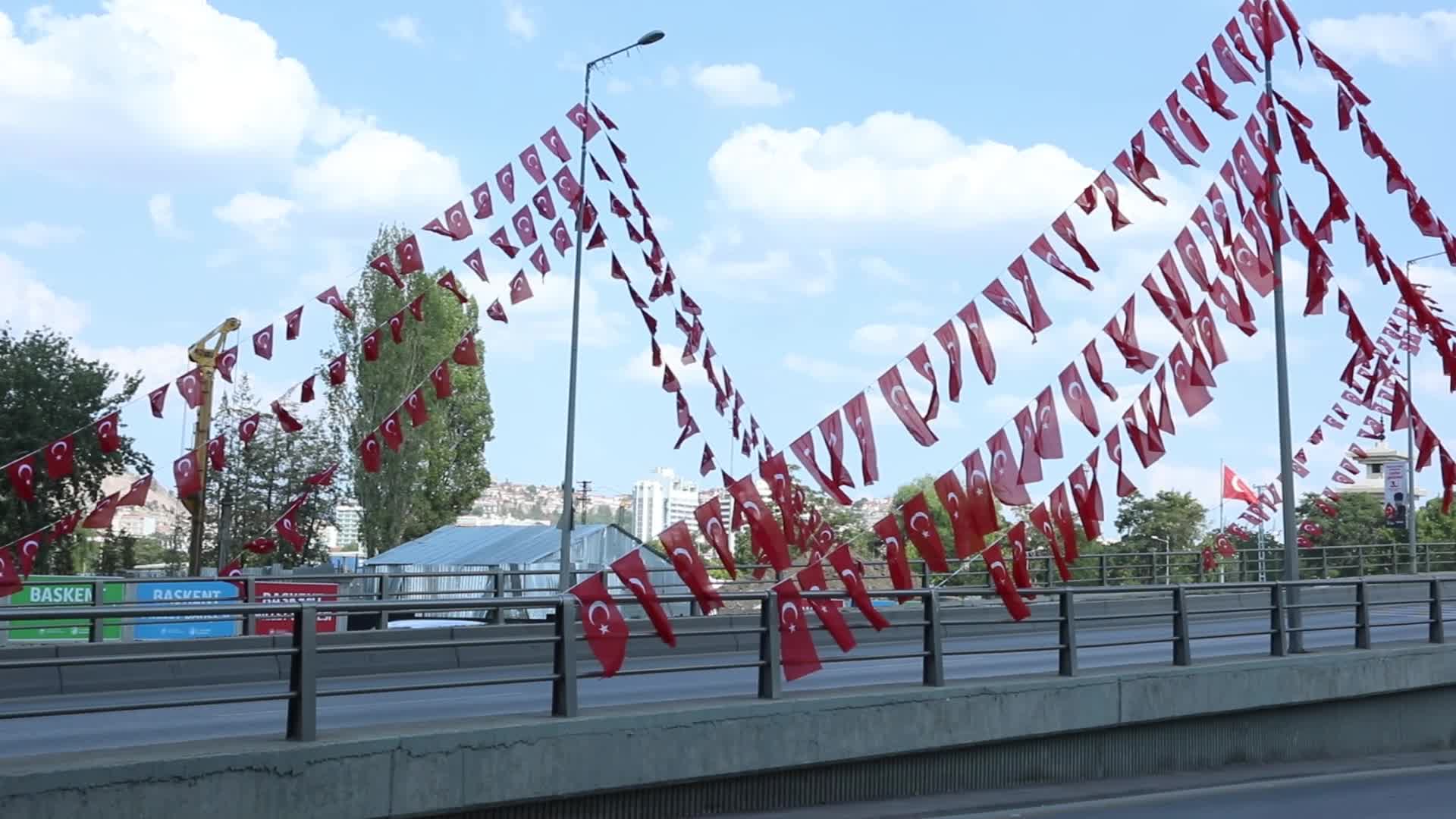 BÜYÜK ZAFER’İN 100. YILI BAŞKENTTE COŞKUYLA KUTLANIYOR