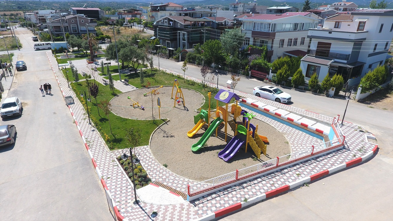 MENDERES'İN YENİ PARKI, ZİYARETÇİLERİNİ BEKLİYOR