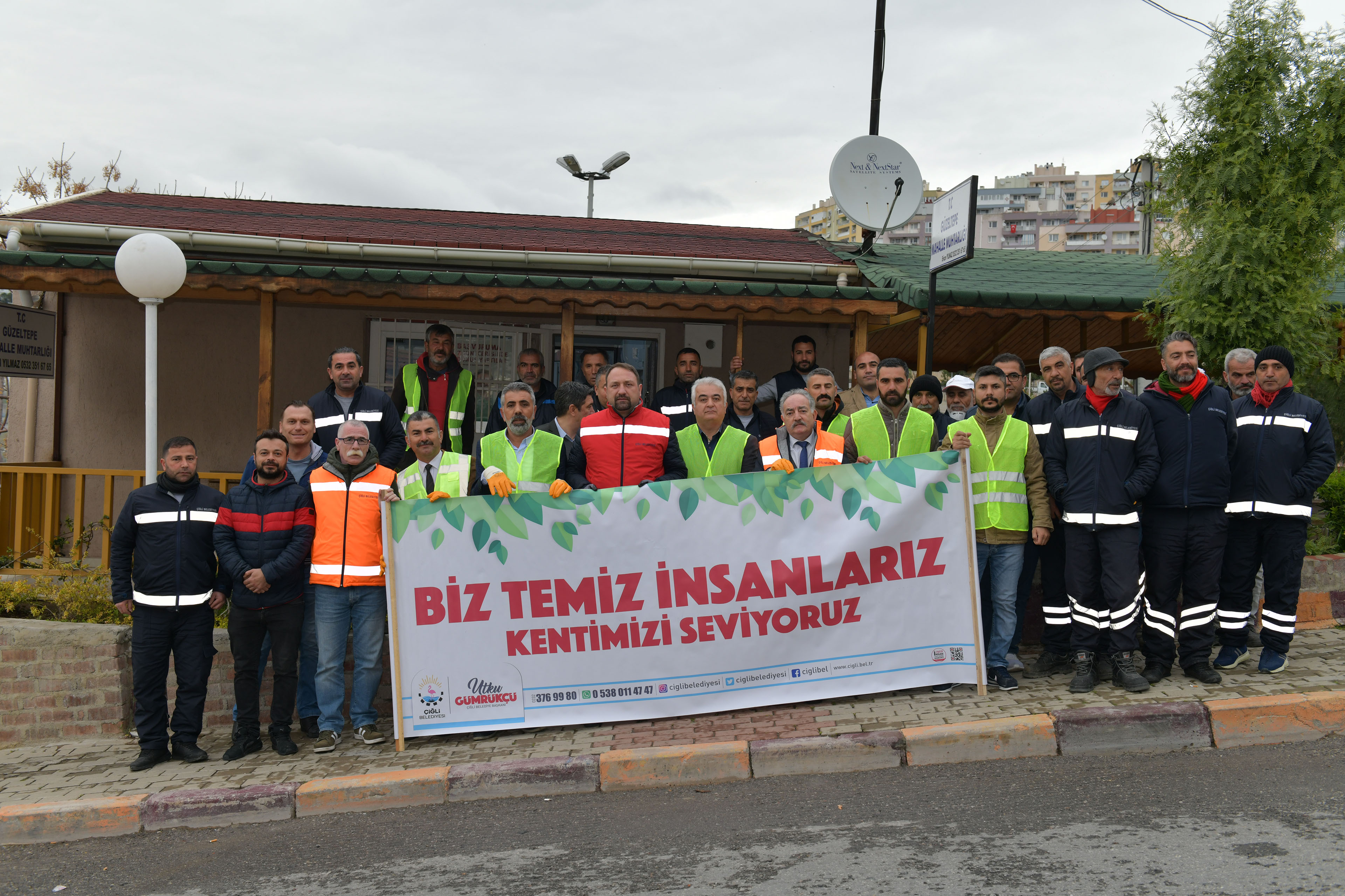 ÇİĞLİ'DE SOKAK TEMİZLİKLERİNE DEVAM