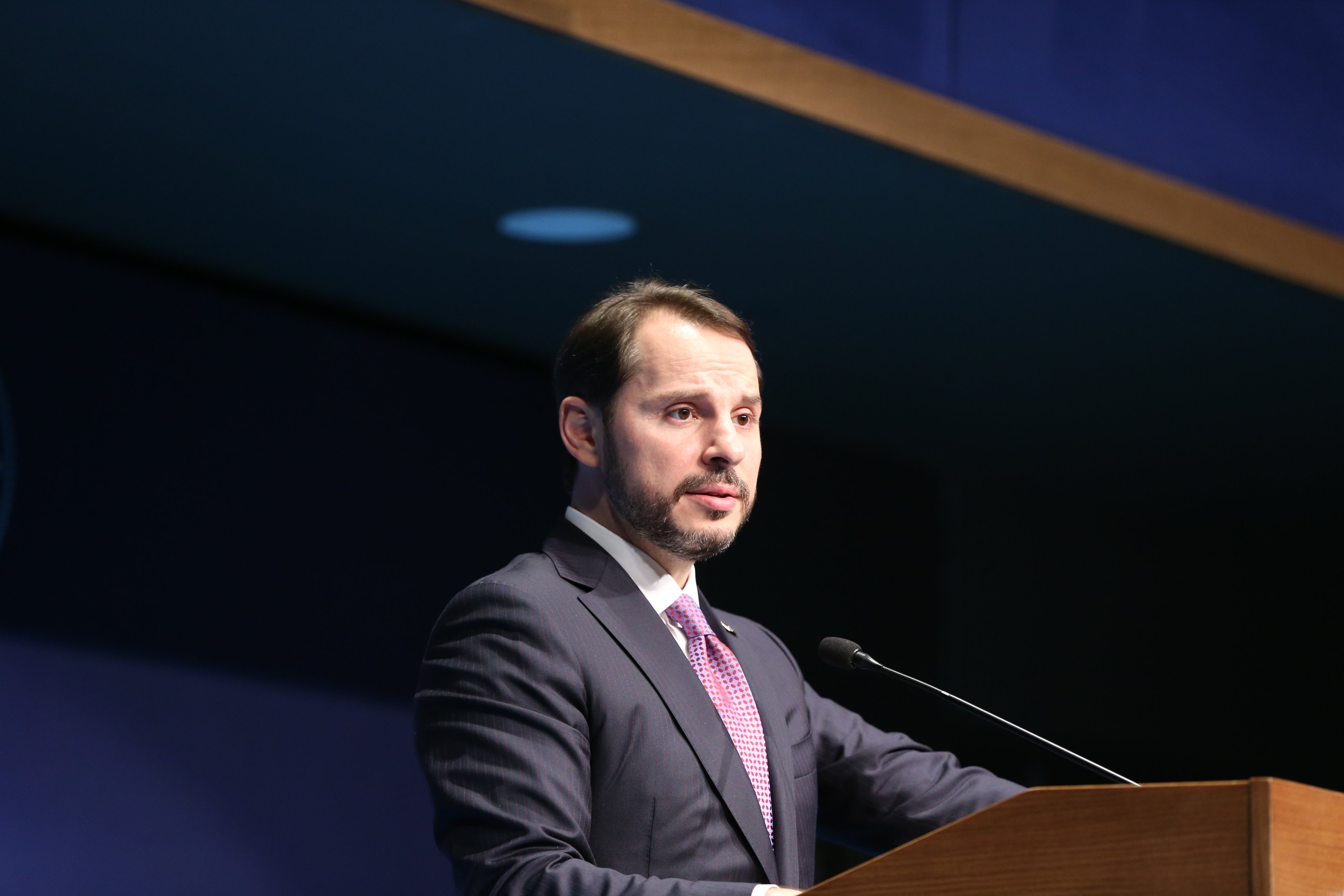 ALBAYRAK'TAN KORONAVİRÜS AÇIKLAMASI: OLASI BİR KÜRESEL TÜRBÜLANSA HAZIRIZ