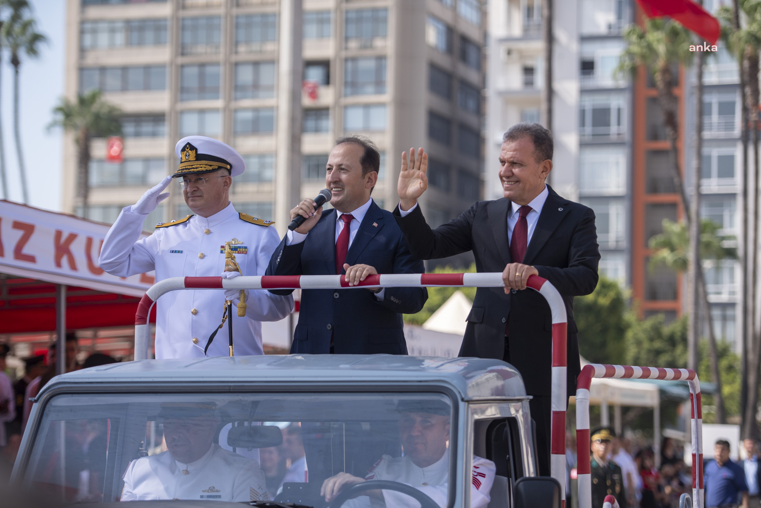 VAHAP SEÇER, ZAFER BAYRAMI’NIN 100. YIL KUTLAMA PROGRAMLARINA KATILDI
