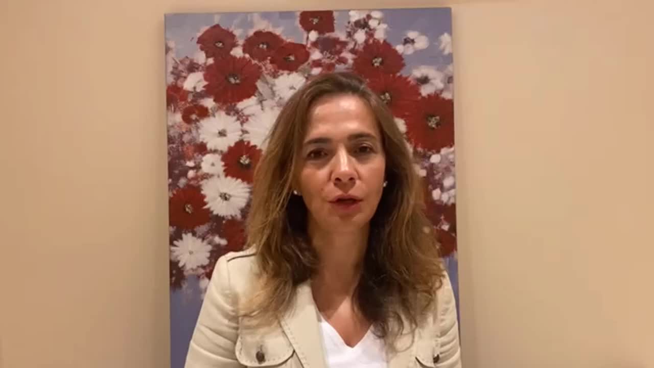 GAMZE AKKUŞ İLGEZDİ: “BARIŞ UĞRUNA MÜCADELE EDEREK ACI ÇEKMEK, ŞİDDET SARMALINA SES ÇIKARMAYARAK SUÇA ORTAK OLMAKTAN ONURLU BİR DAVRANIŞTIR”