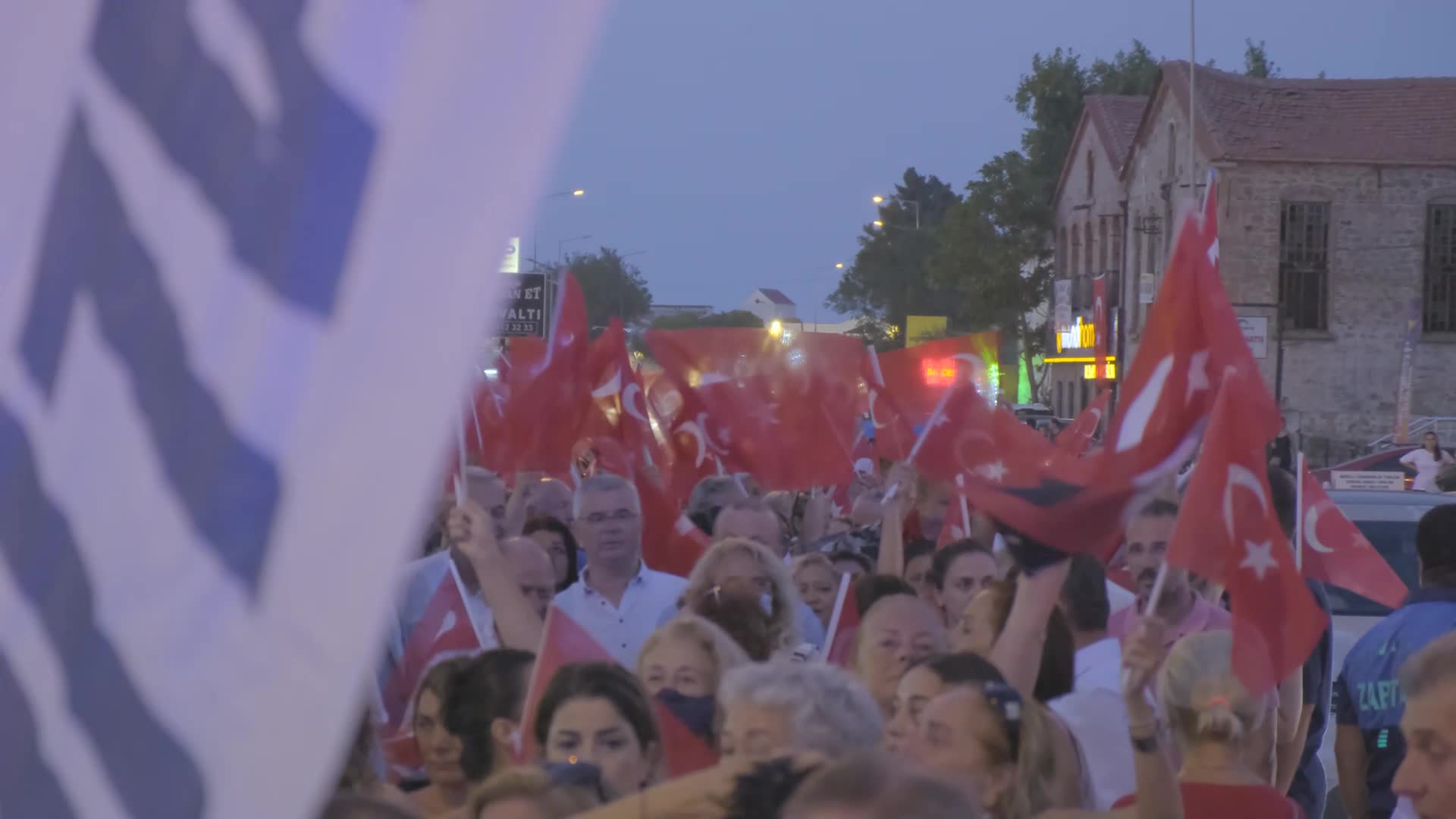 AYVALIK’TA 30 AĞUSTOS COŞKUSU
