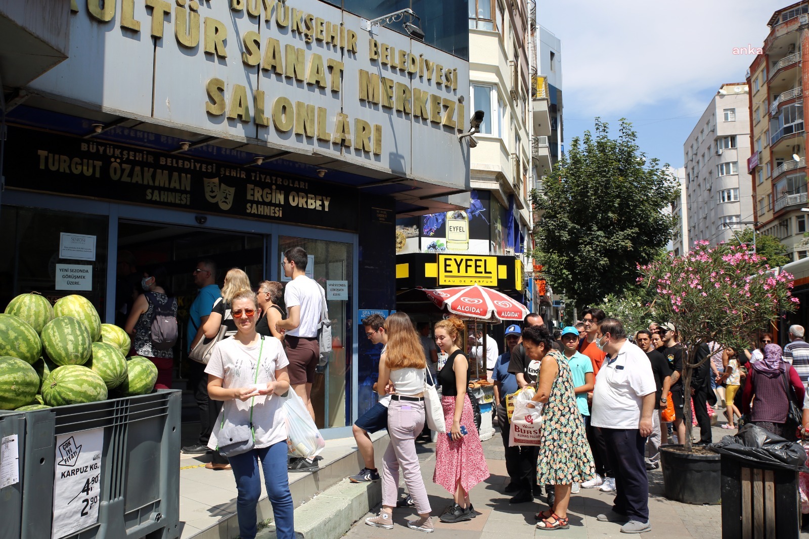 ESKİŞEHİRLİ SANATSEVERLERDEN KURTULUŞ KONSERİNE BÜYÜK İLGİ