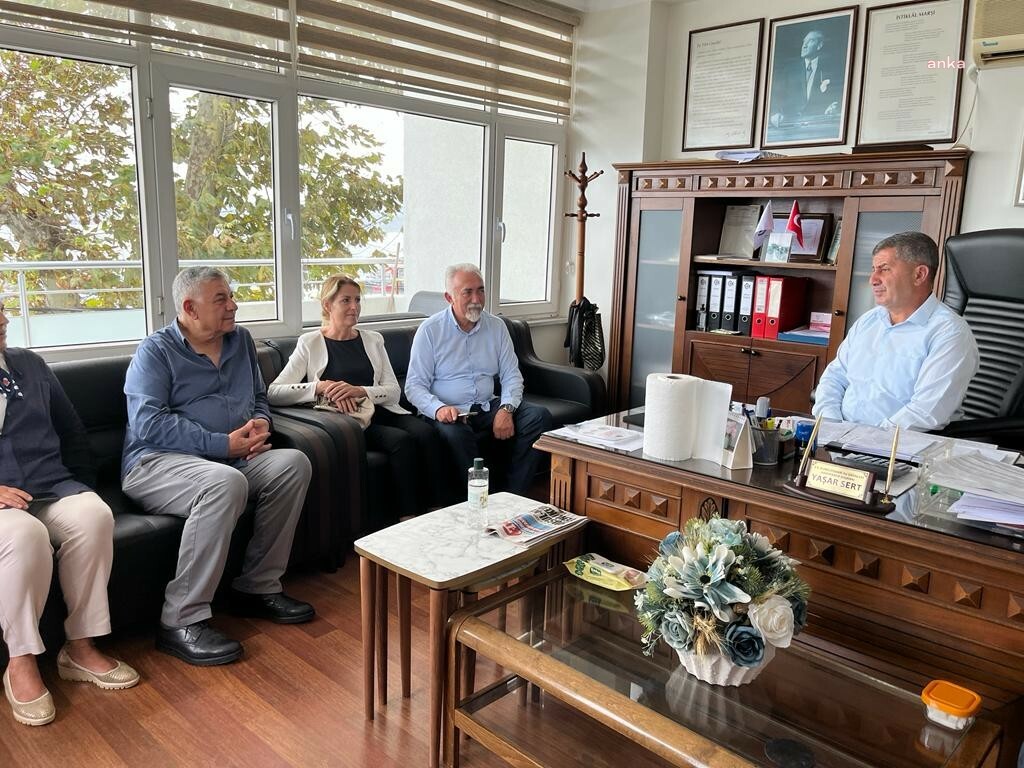BAŞKAN ŞÜKRÜ GENÇ’TEN SARIYERLİ BALIKÇILARA ZİYARET
