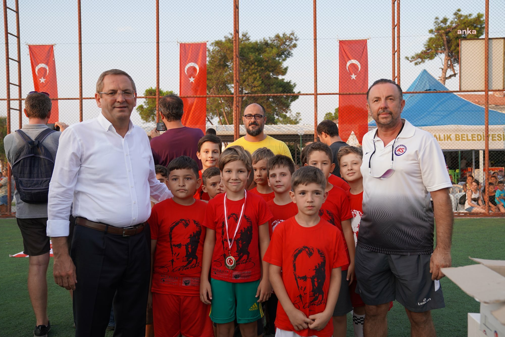 AYVALIK'TA 100. YIL ŞEREFİNE 3. ATATÜRK KUPASI