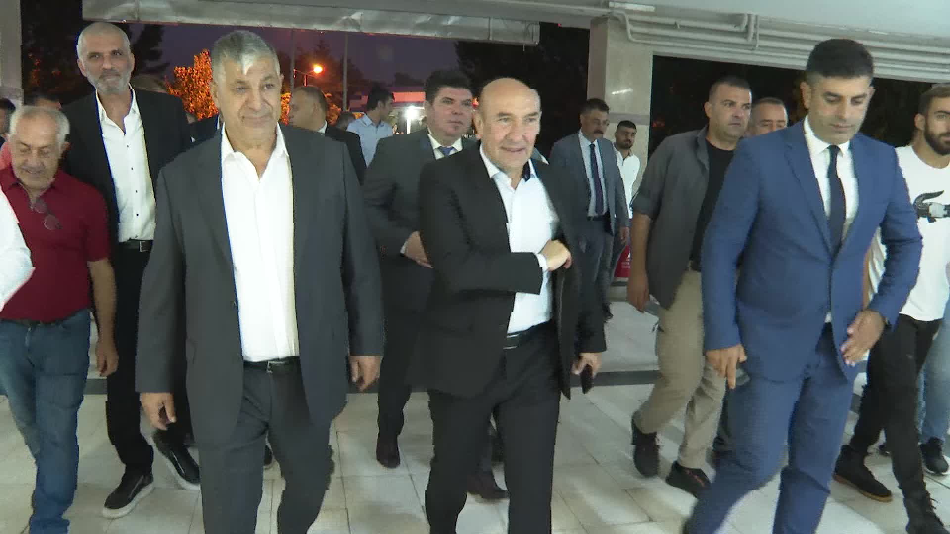 TUNÇ SOYER'DEN AV SEZONUNU AÇAN BALIKÇILARA ZİYARET