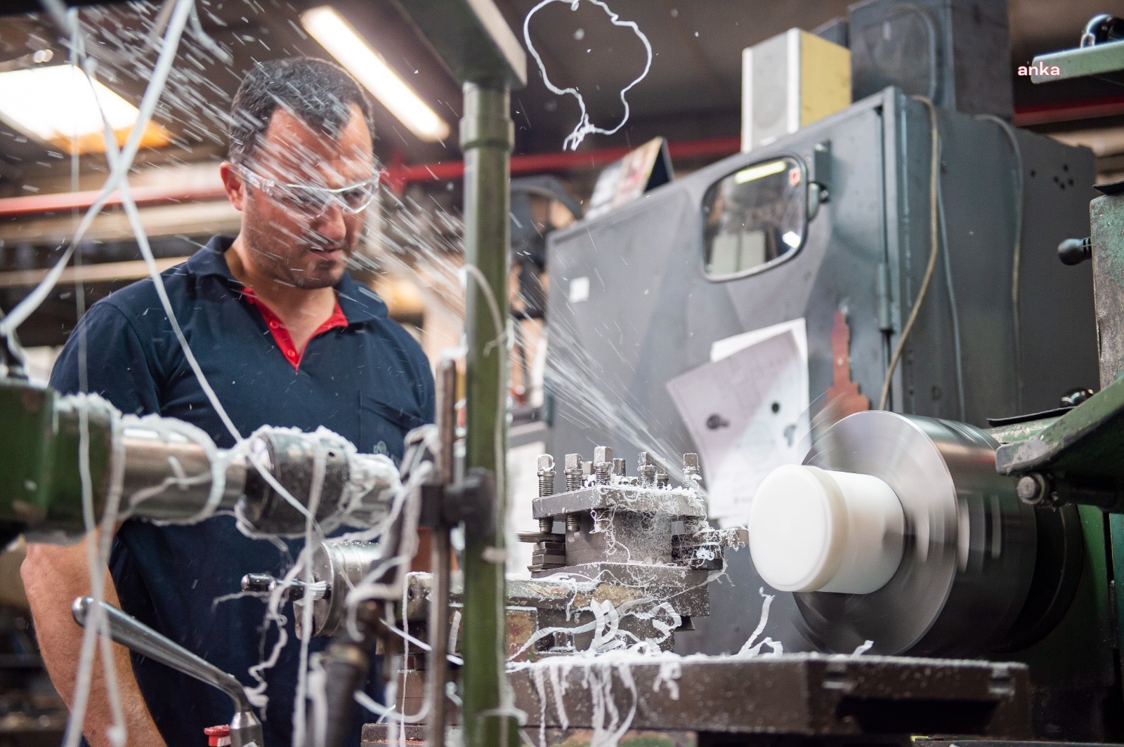 İSO İMALAT PMI ENDEKSİ: ÜRETİMDEKİ DÜŞÜŞ HAFİFLEDİ, YENİ SİPARİŞLERDE DÜŞÜŞ HIZ KAZANDI
