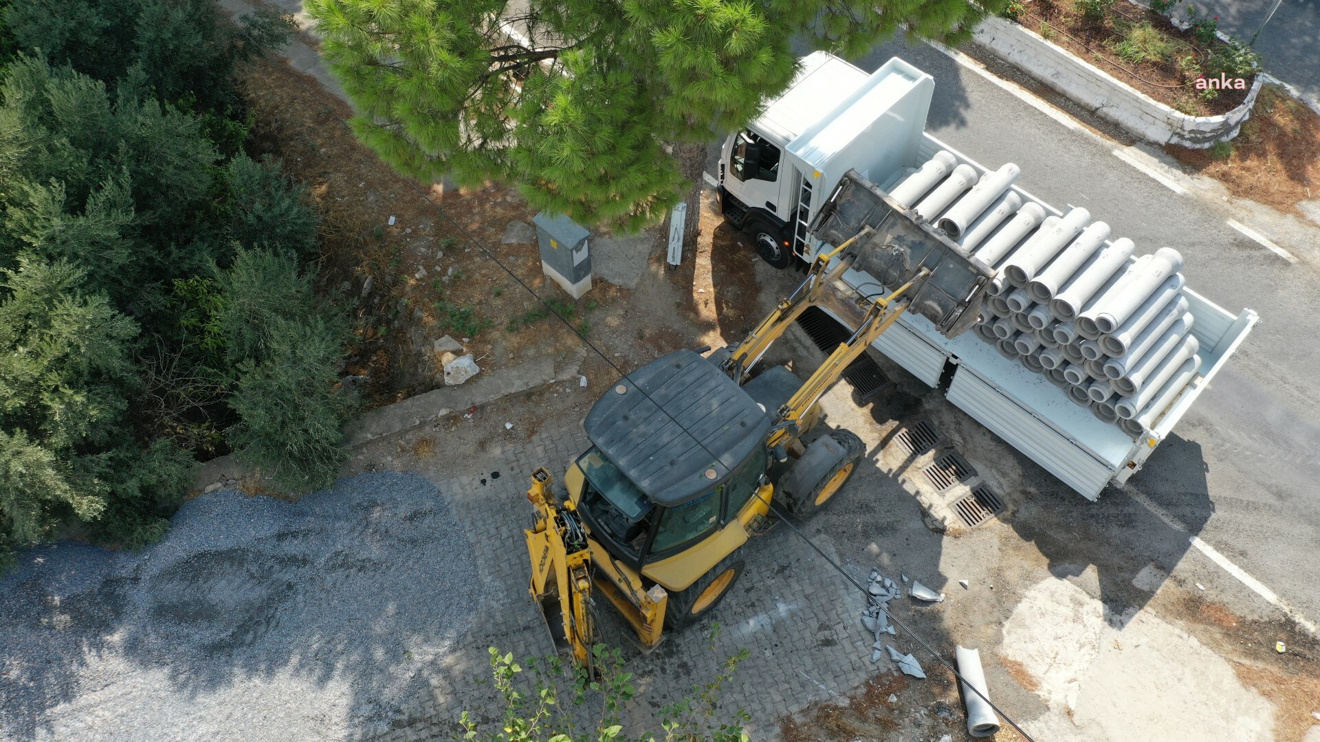 AYDIN BÜYÜKŞEHİR, KANALİZASYON ALTYAPI ÇALIŞMALARINA DEVAM EDİYOR