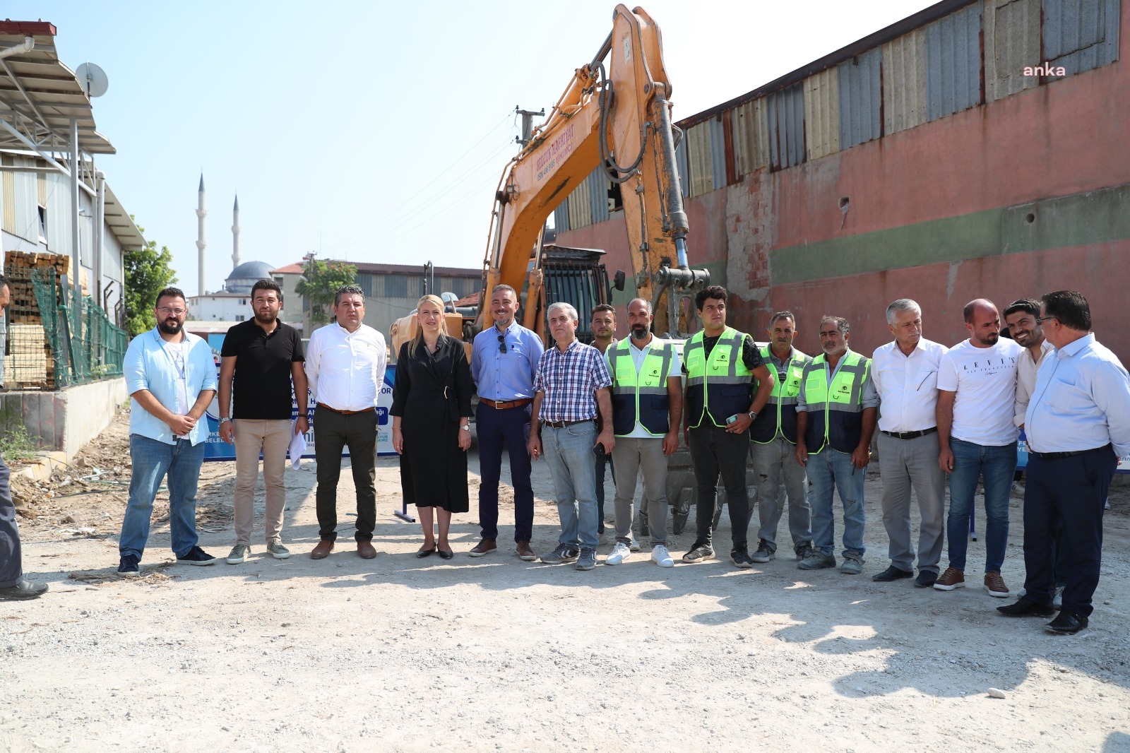 MERKEZEFENDİ BELEDİYESİ'NDEN SEVİNDİK MAHALLESİ’NDE ÜSTYAPI ÇALIŞMASI