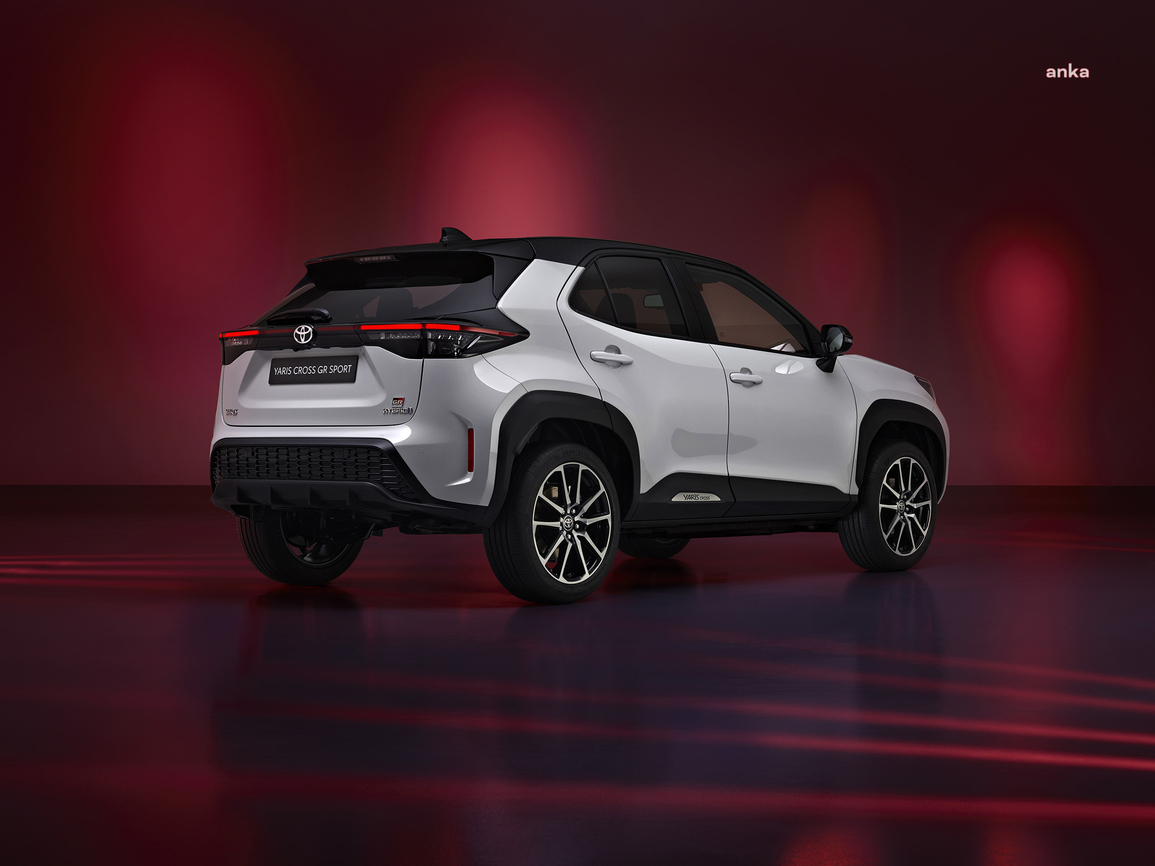 TOYOTA, YARİS CROSS GR SPORT’U TANITTI