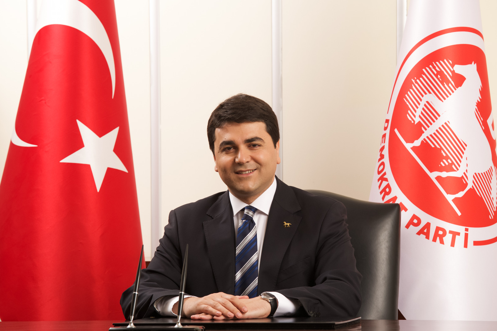 DP GENEL BAŞKANI UYSAL: "BAROLARI BÖLEREK TEKELİNE ALMAYA ÇALIŞIYORLAR”