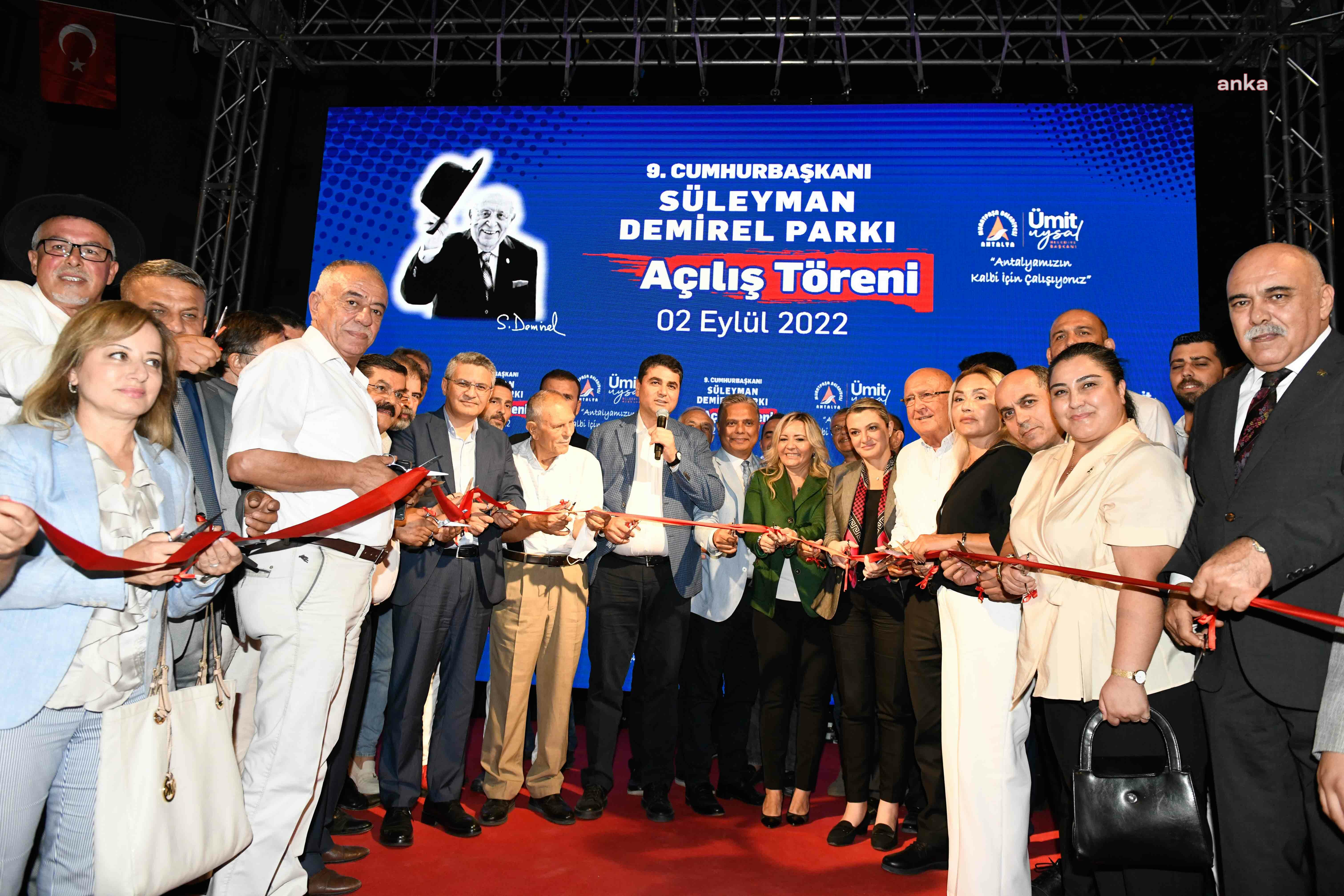 MURATPAŞA'DA SÜLEYMAN DEMİREL PARKI AÇILIŞINDA BÜYÜK BULUŞMA