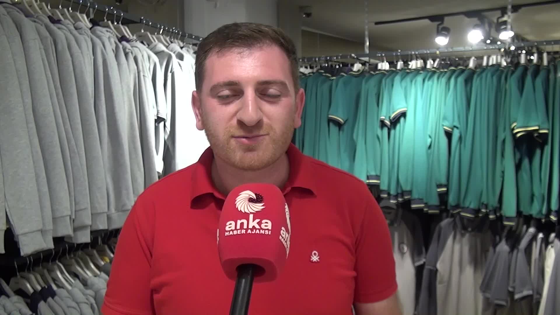 SİNOPLU OKUL KIYAFETİ SATICISI: “GEÇEN SENE 79,50 TL OLAN İLKÖĞRETİM FORMASI BU SENE 139,50 TL OLDU”