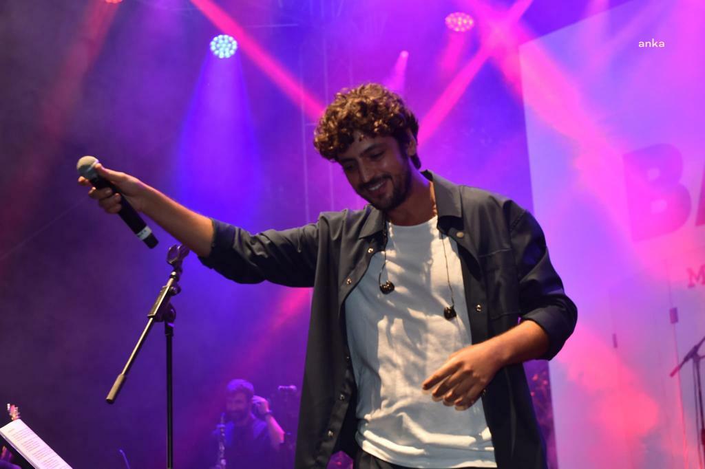BEŞİKTAŞ FESTİVALİ’NDE ‘BARABAR’ SAHNE ALDI