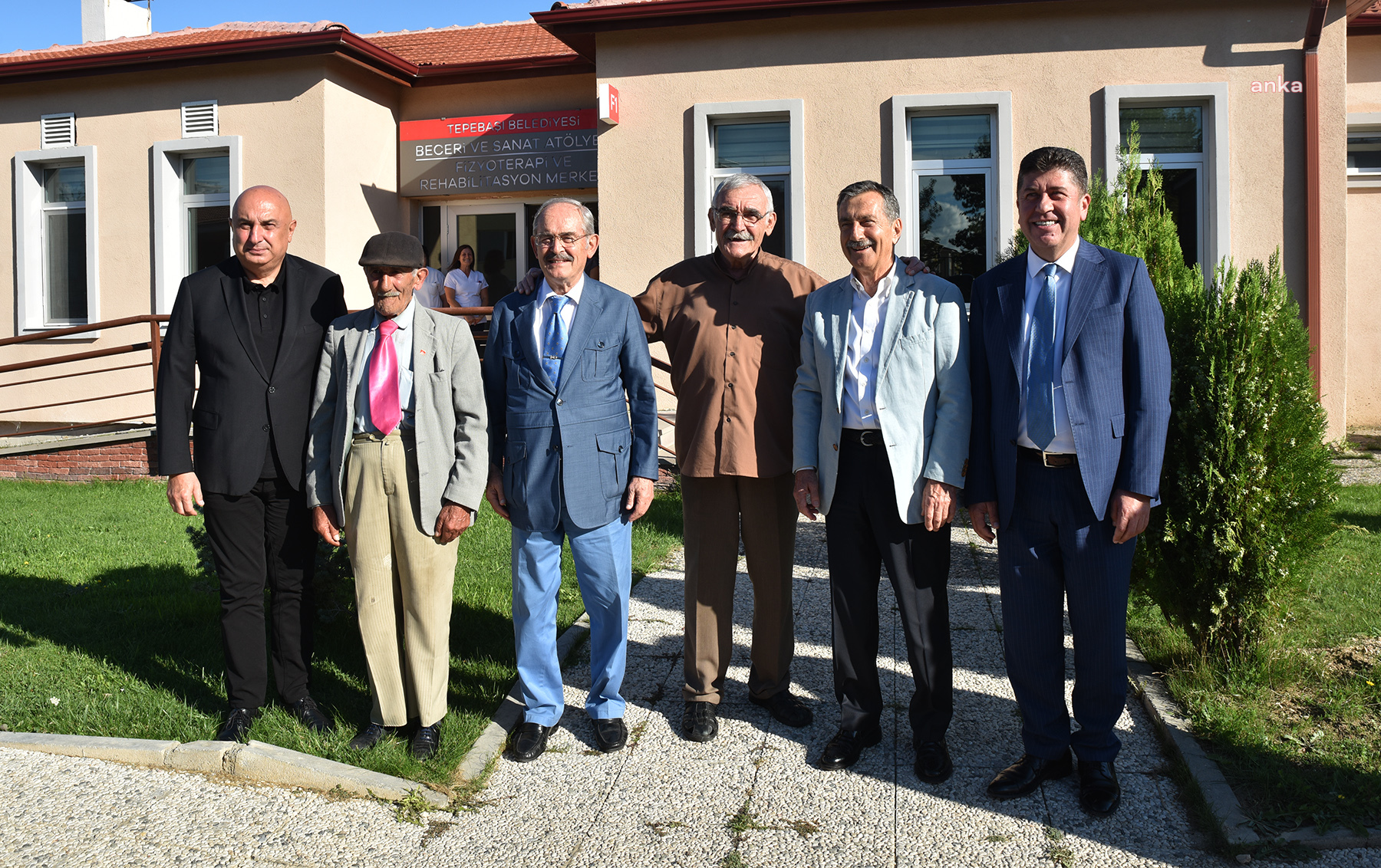CHP HEYETİ TEPEBAŞI’NDA TÜRKİYE’NİN İLK AKILLI ŞEHİR PROJESİNİ İNCELEDİ