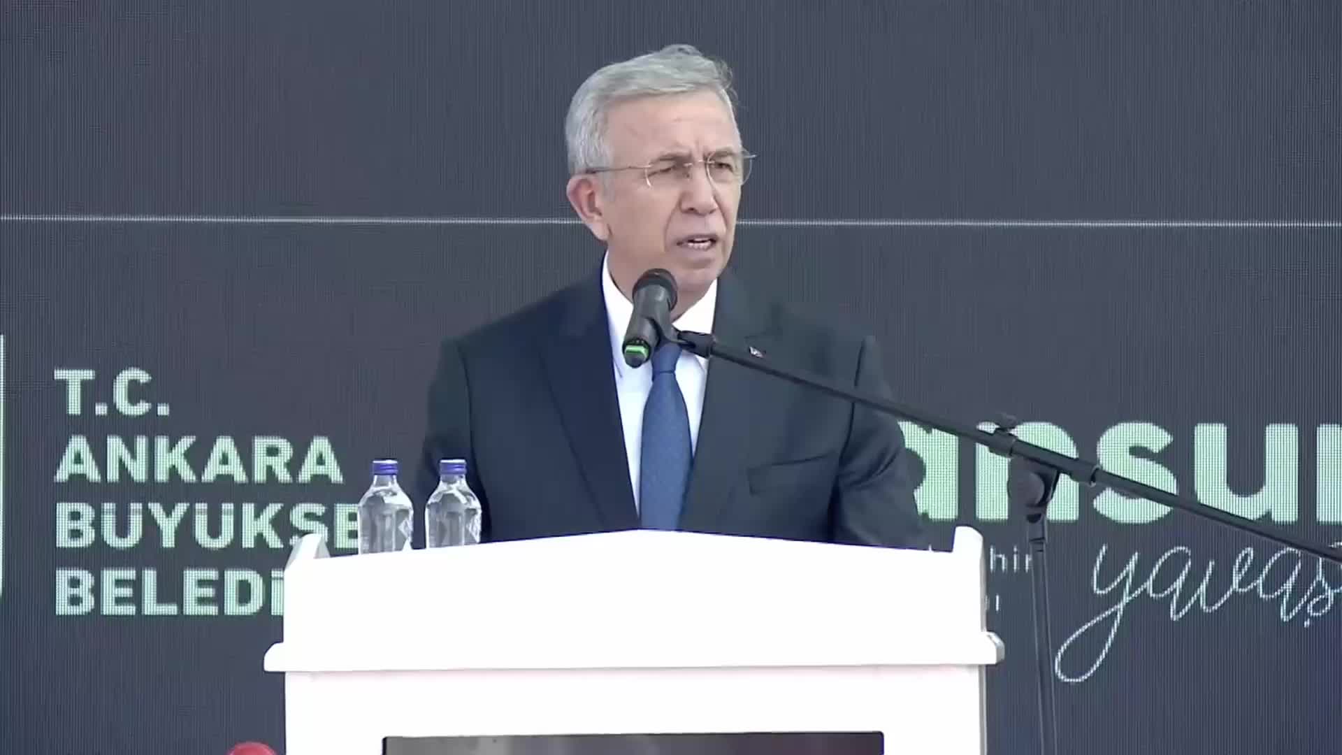 MANSUR YAVAŞ: “ANKARA FİTNENİN, FESADIN, KAVGANIN VE AYRIŞMANIN OLMADIĞI; HUZURUN, SEVGİNİN, BARIŞIN VE MUTLULUĞUN KENTİ OLSUN İSTİYORUZ”
