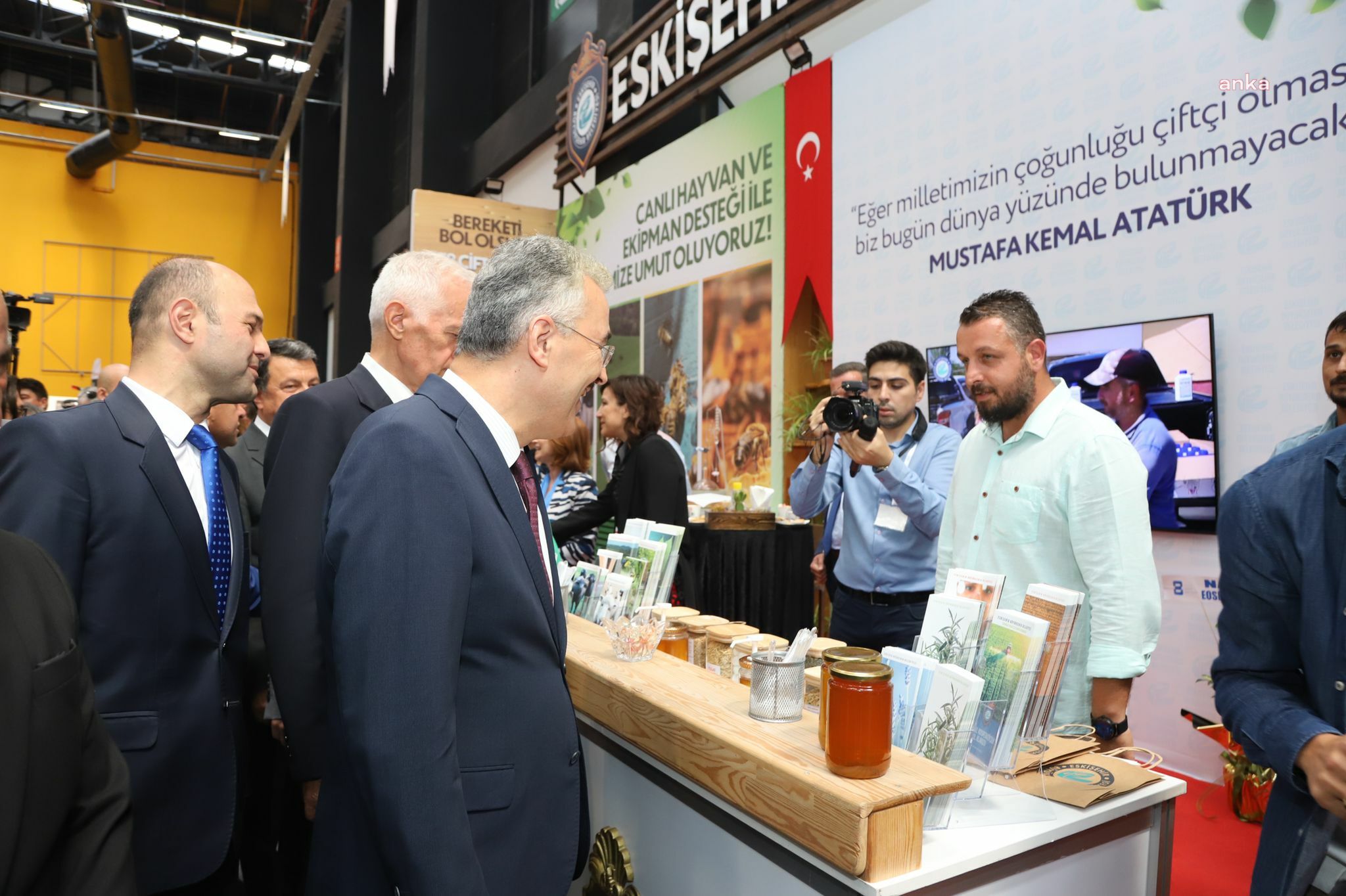TARIM FUARINDA ESKİŞEHİR BÜYÜKŞEHİR STANDINA BÜYÜK İLGİ