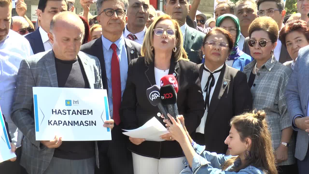 ANKARA'DA 'ONKOLOJİ HASTANESİ KAPANMASIN' PROTESTOSU. AYFER YILMAZ: “13 ŞEHİR HASTANESİ İÇİN 30 HASTANEMİZ YA İŞLEVSİZLEŞTİRİLDİ YA DA YIKILDI”