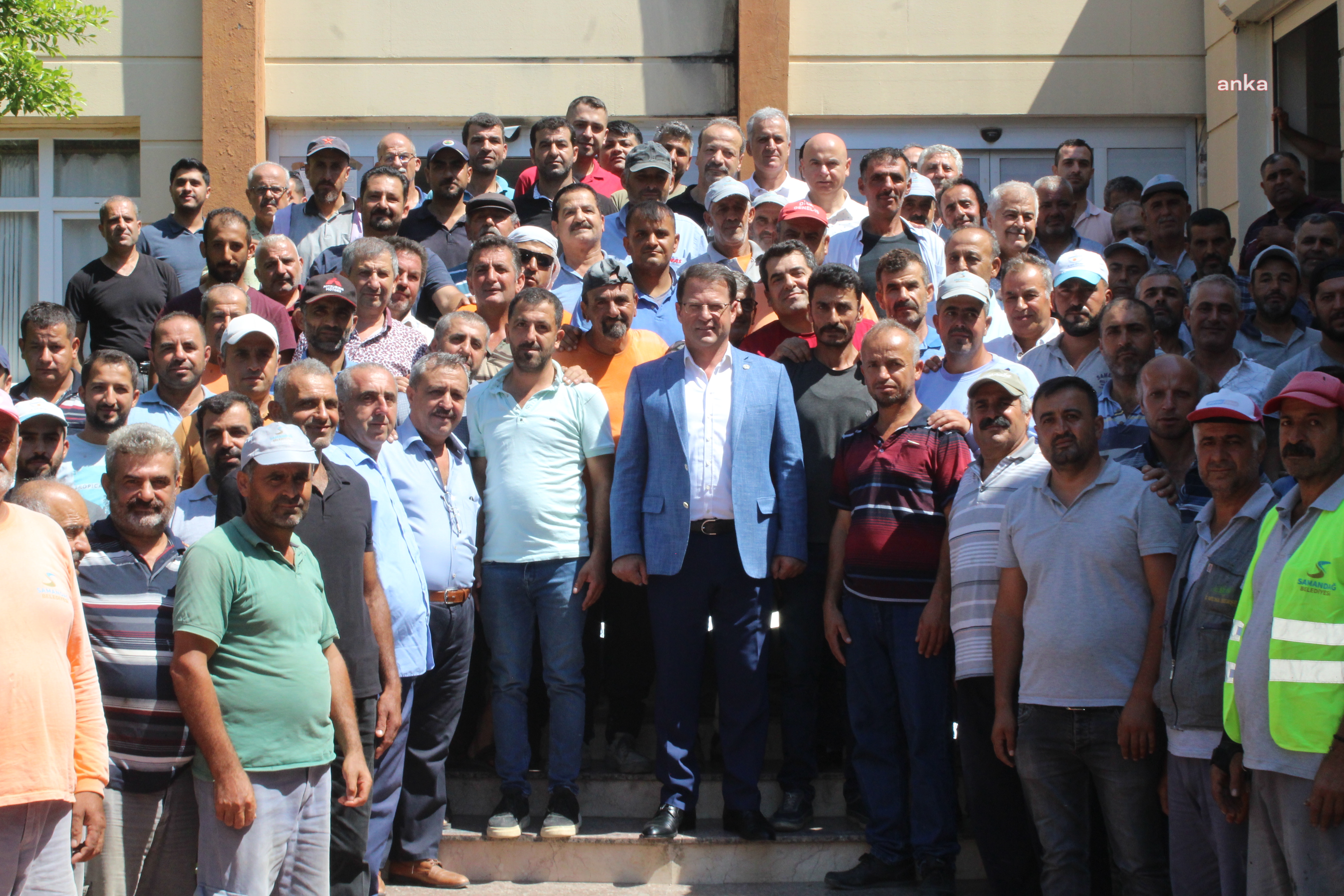SAMANDAĞ BELEDİYESİ'NDE TOPLU SÖZLEŞME SEVİNCİ