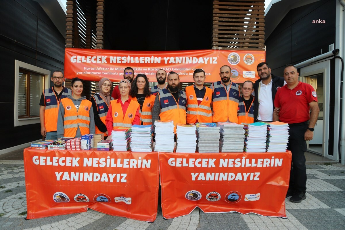 KARTALLI SİVİL SAVUNMA EKİPLERİNDEN DOĞUDAKİ OKULLARA YARDIM ELİ