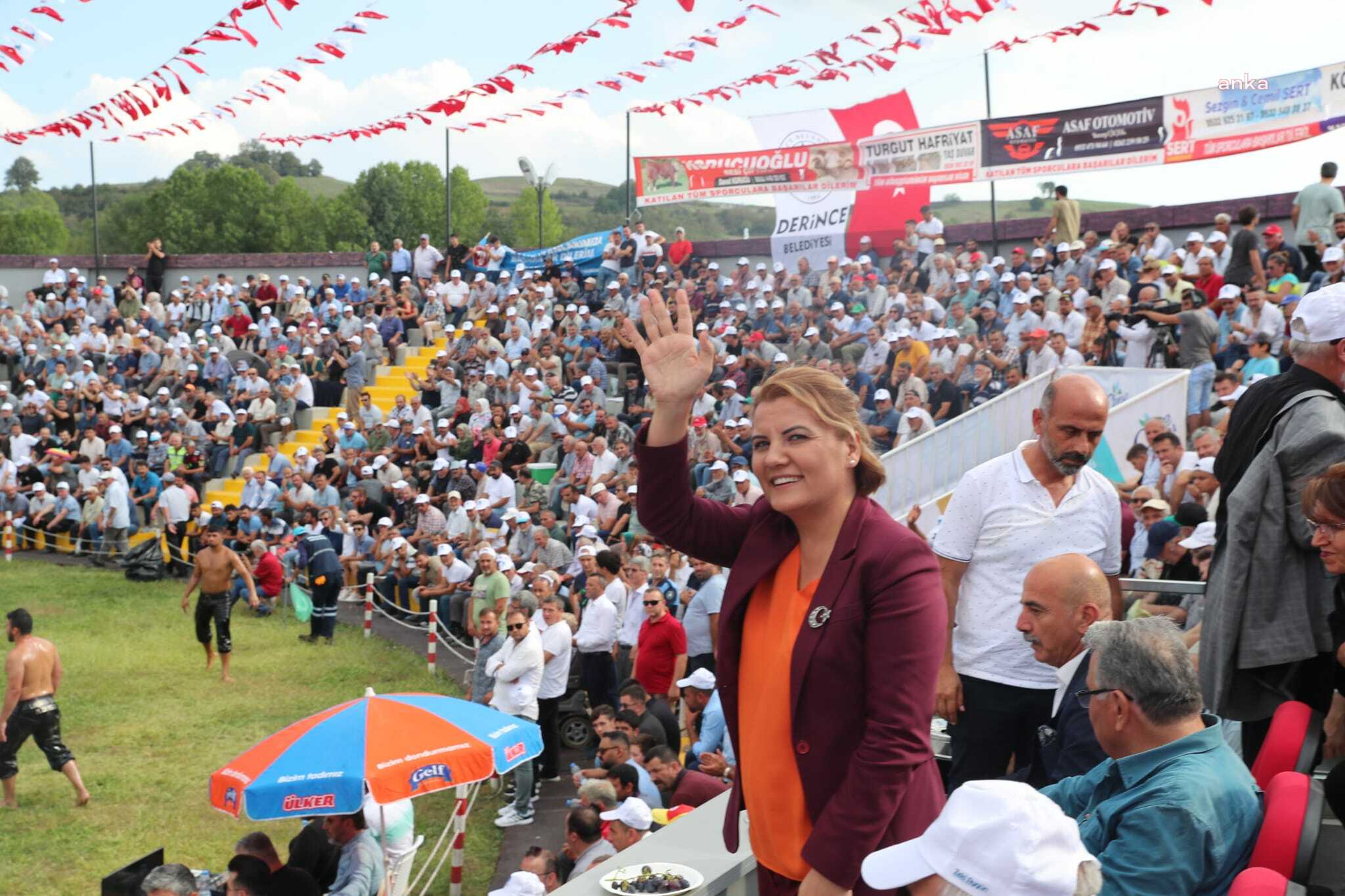 İZMİT BELEDİYE BAŞKANI HÜRRİYET, TAŞKÖPRÜ FESTİVALİ’NDE