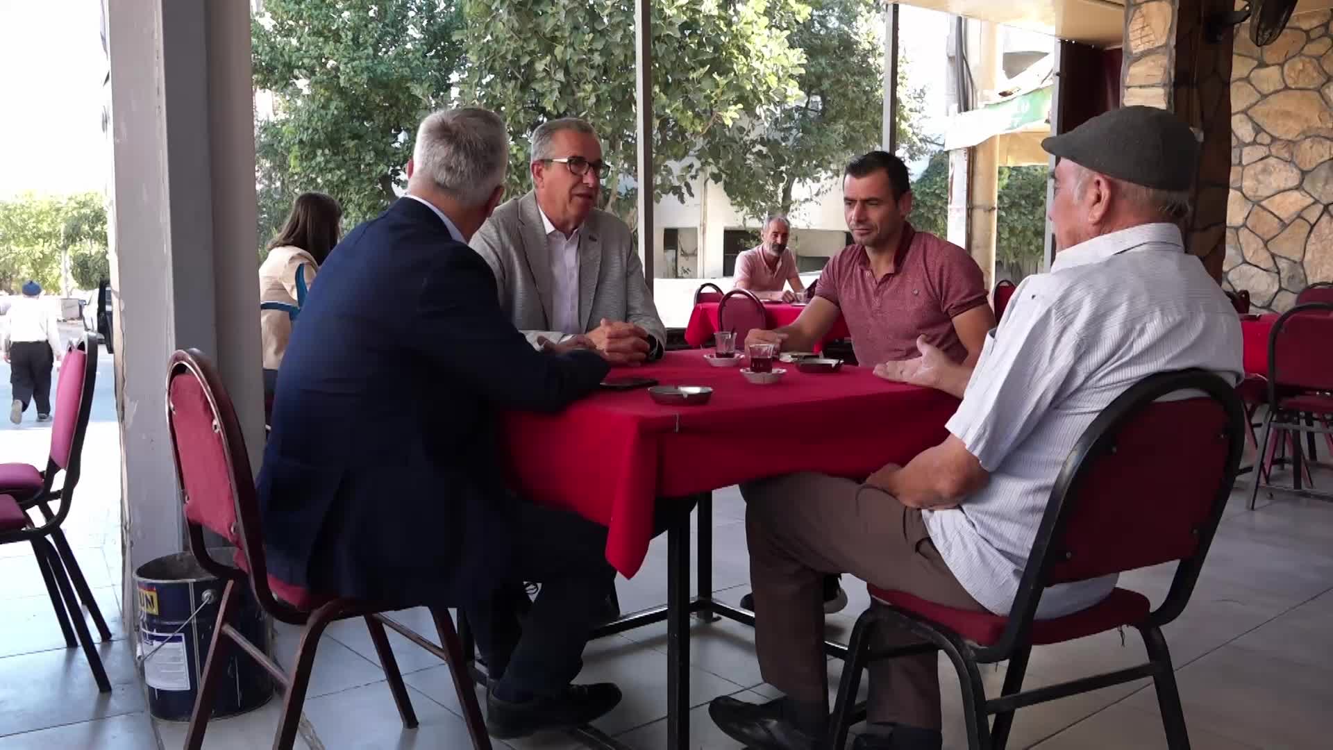 GAZİEMİR BELEDİYE BAŞKANI ARDA: BELEDİYE OLARAK İHTİYAÇ SAHİBİ AİLELERE DESTEK VERMEYE ÇALIŞIYORUZ