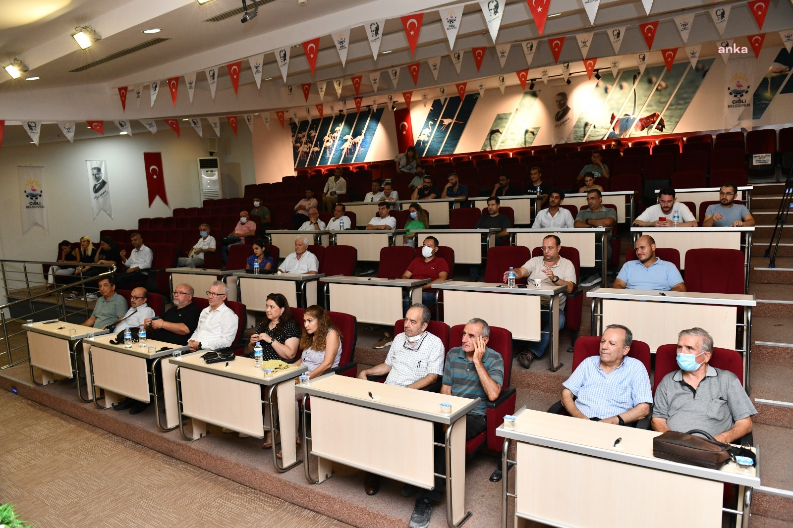 ÇİĞLİ BELEDİYE BAŞKANI GÜMRÜKÇÜ, ŞANTİYE ŞEFLERİYLE BULUŞTU