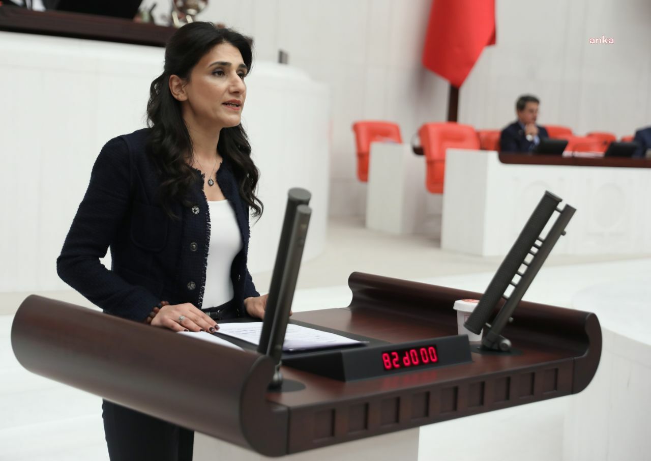 HDP MUŞ MİLLETVEKİLLERİNDEN BAKAN ÖZER’E: “MUŞ MERKEZ VE İLÇELERİNE ATAMASI YAPILAN ÖĞRETMEN SAYISI VE VAR OLAN ÖĞRETMEN AÇIĞI SAYISI KAÇTIR”
