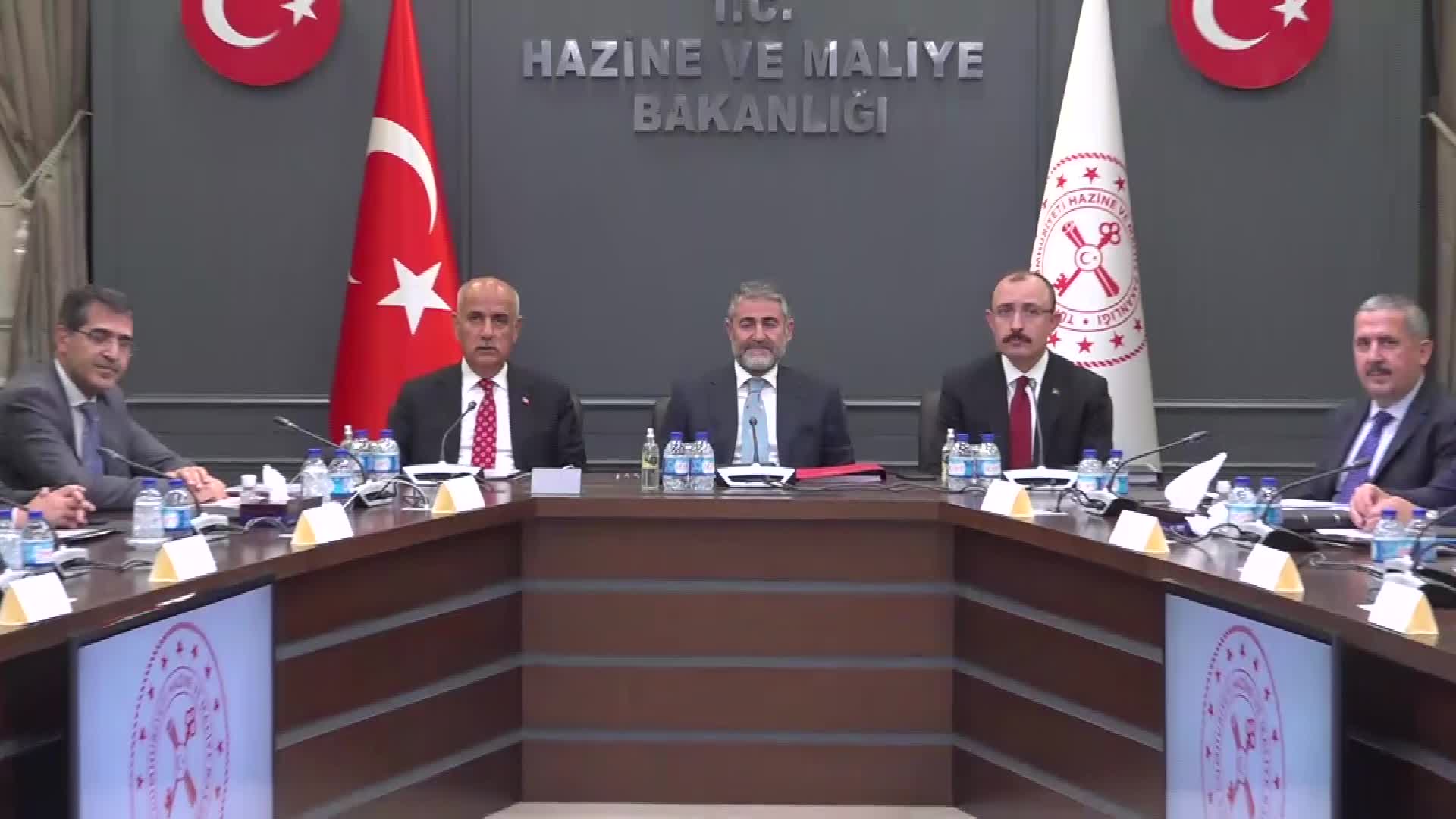 GIDA VE TARIMSAL ÜRÜN PİYASALARI İZLEME VE DEĞERLENDİRME KOMİTESİ, FİYAT FARKLARININ NEDENİNİ ARAŞTIRMAK ÜZERE ALT KOMİTE KURULMASINI KARARLAŞTIRDI