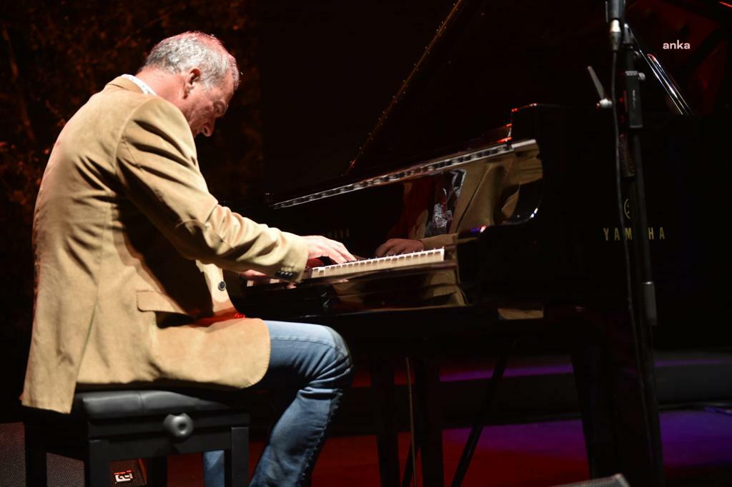 BEŞİKTAŞ FESTİVALİ’NDE KEREM GÖRSEV QUARTET KONSERİ’NE YOĞUN İLGİ