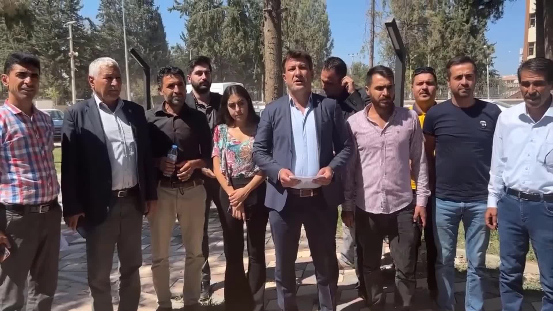 MAHMUT TANAL'IN ZİYARET ETTİĞİ OKULUN VELİLERİ İFADEYE ÇAĞRILDI... TANAL: “AKP, TÜRKİYE’Yİ NE HALE GETİRDİ? 'OKUL İSTİYORUZ' DEMEK SUÇ OLMUŞ”