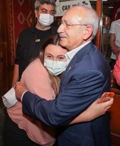 KILIÇDAROĞLU’NDAN KENDİSİNE HAKARET EDEN GENÇ KIZA: "PAYLAŞIMIN İÇERİĞİ HAKARET OLSA DAHİ HİÇBİR ÇOCUĞUMUZUN HAKİM KARŞISINDA YARGILANMASINA GÖNLÜM RAZI OLMAZ"