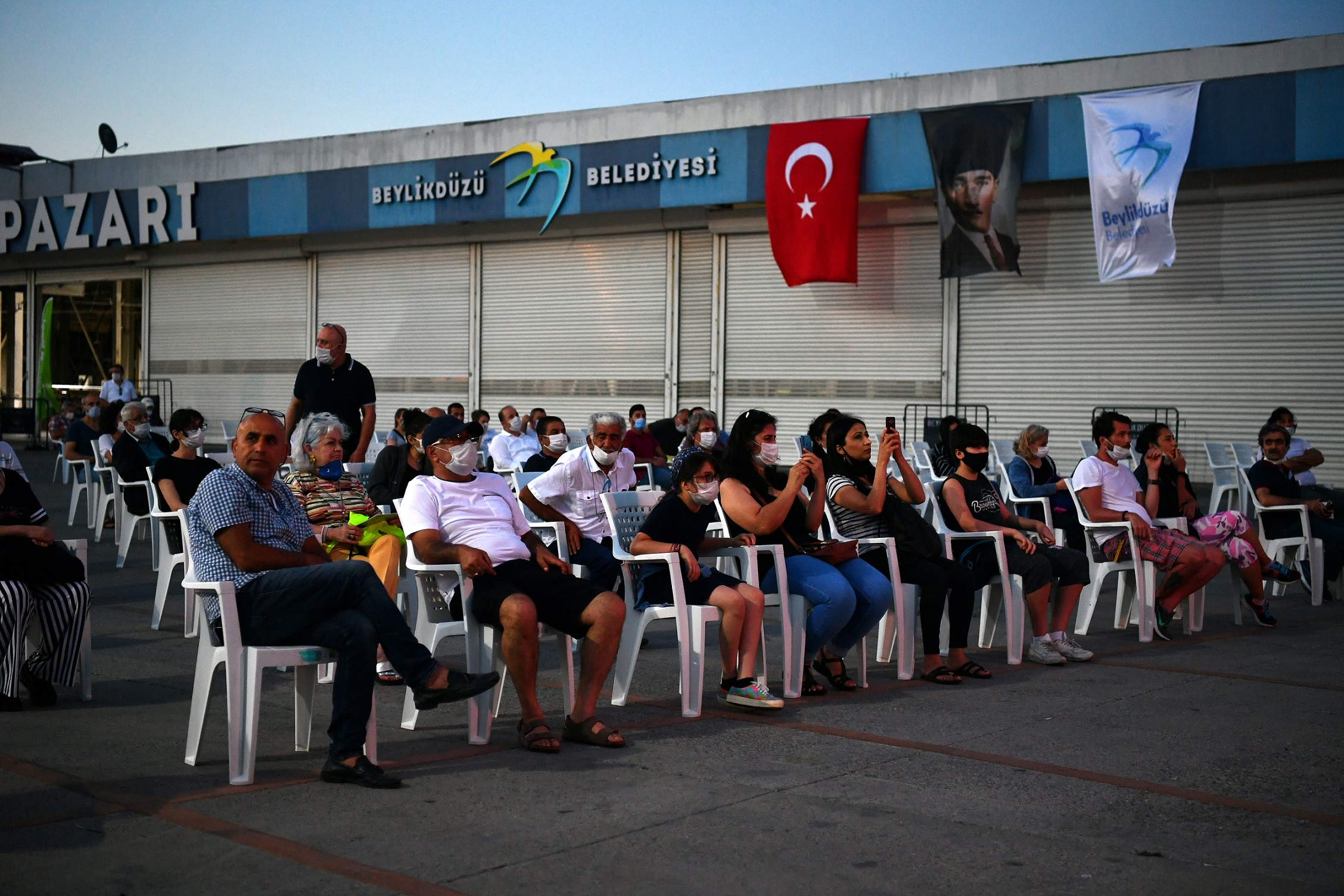 SİVAS KATLİAMINDA HAYATINI KAYBEDENLER, BEYLİKDÜZÜ’NDE ANILDI