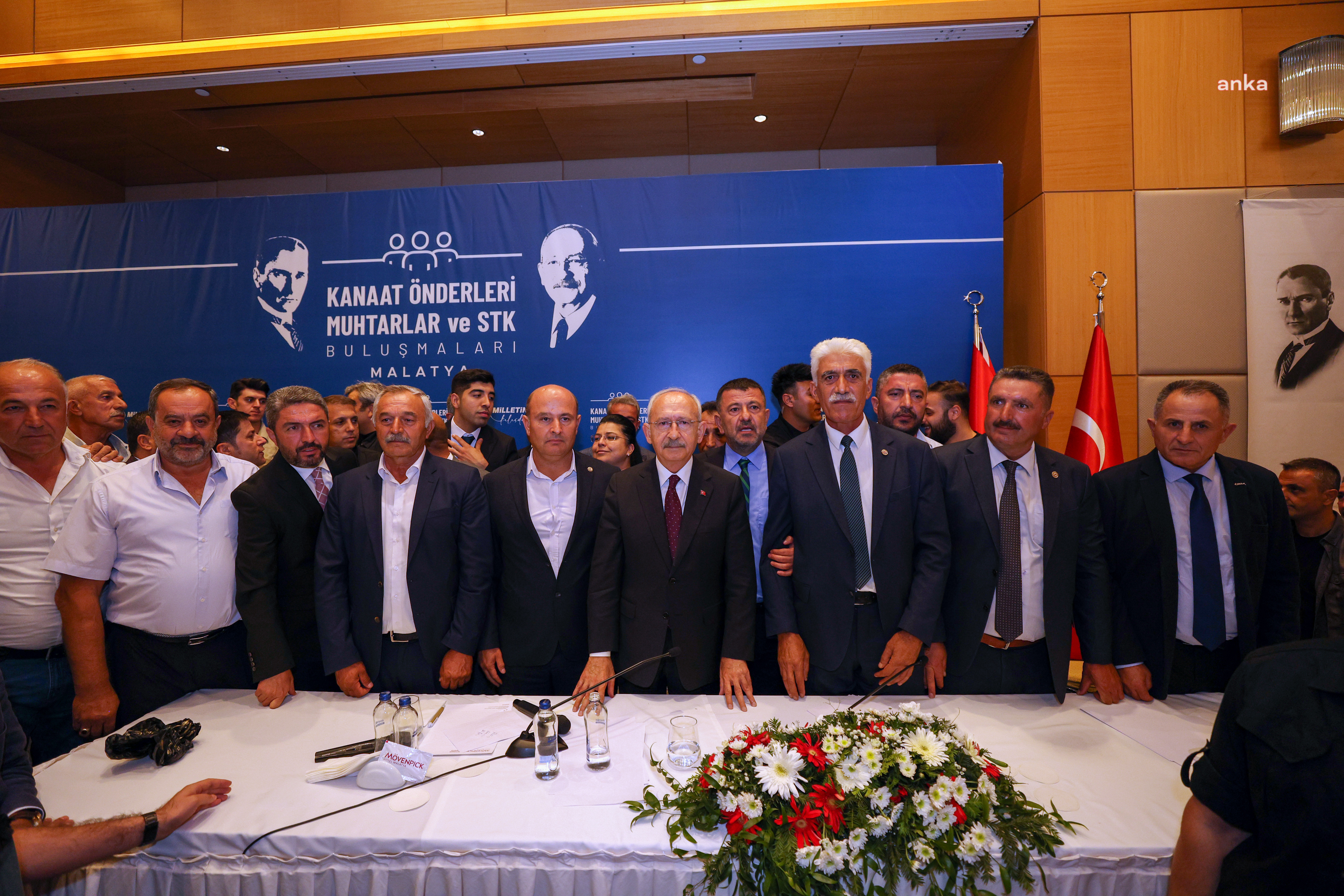 KILIÇDAROĞLU, MALATYA’DA KANAAT ÖNDERLERİ TOPLANTISINA KATILDI