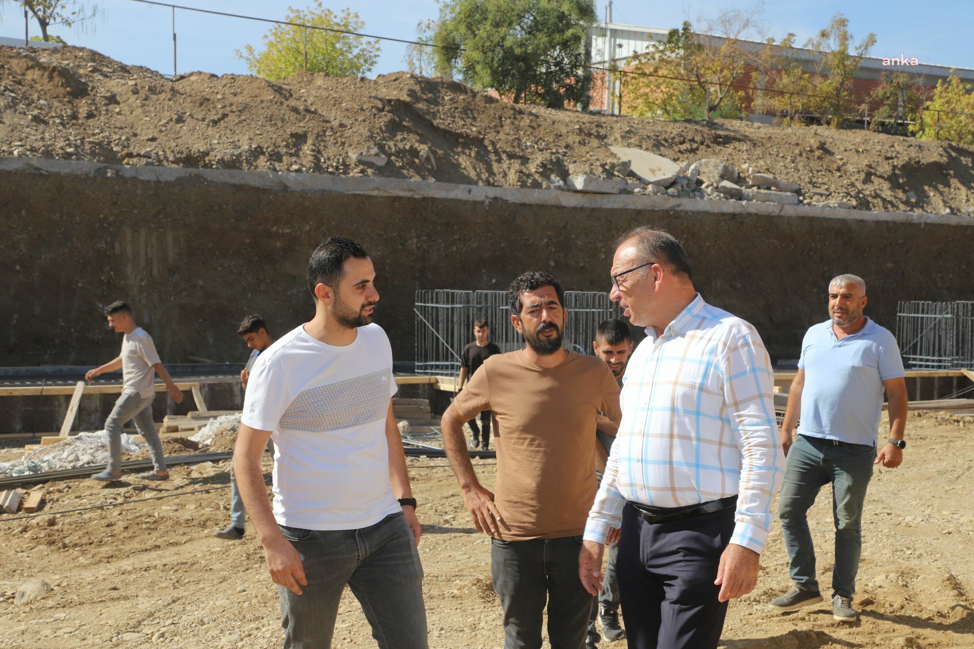TURGUTLU BELEDİYE BAŞKANI AKIN, EŞ ZAMANLI ÇALIŞMALARIN SON DURUMUNU İNCELEDİ