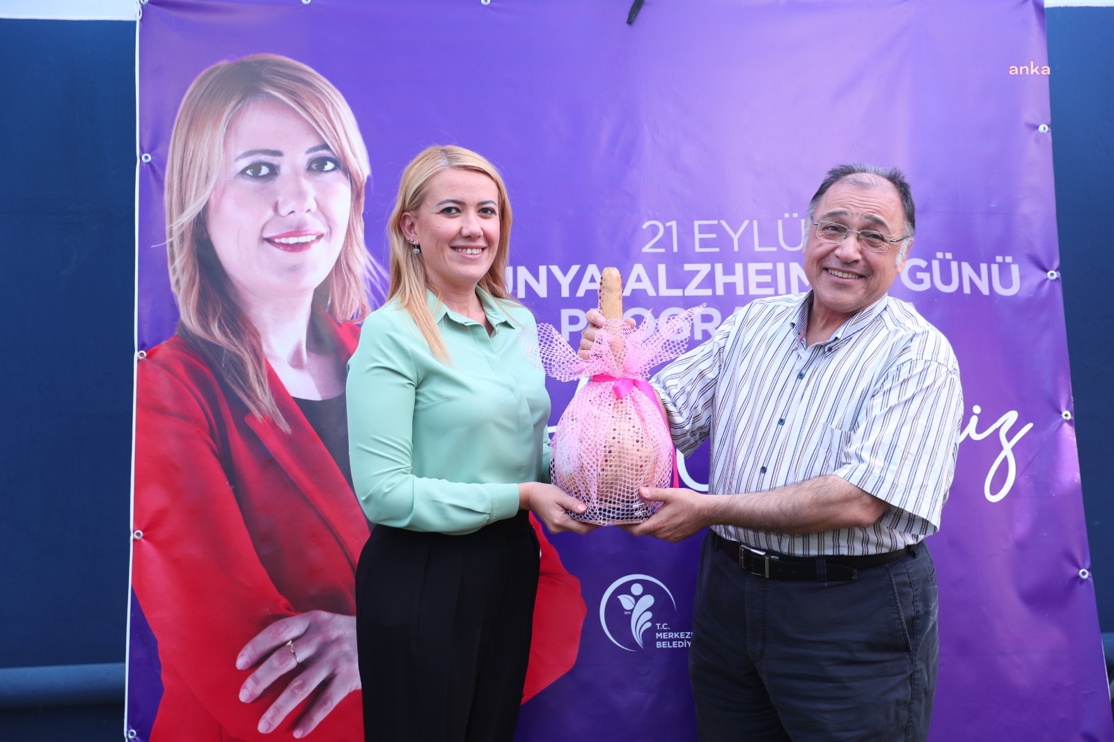 MERKEZEFENDİ BELEDİYESİ'NDEN DÜNYA ALZHEİMER FARKINDALIK GÜNÜ ETKİNLİĞİ