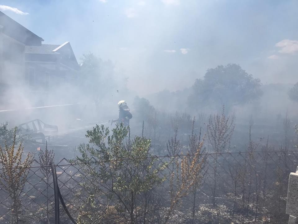 MENTEŞE ORTAKÖY'DE YANGIN