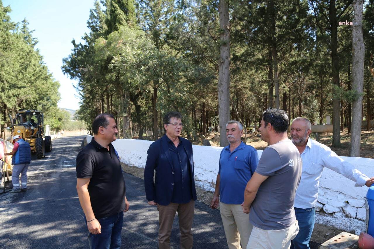 EDREMİT’TE YOL ÇALIŞMALARI DEVAM EDİYOR