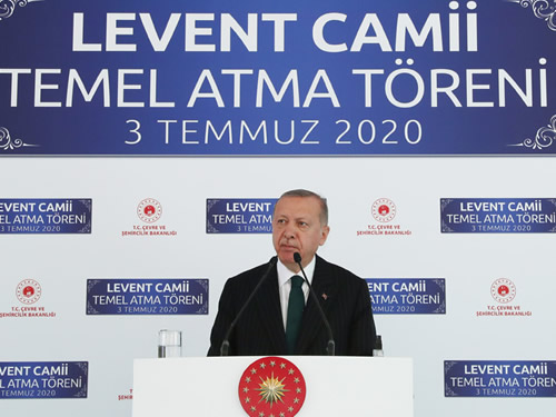 CUMHURBAŞKANI ERDOĞAN, CUMA NAMAZINI HZ. ALİ CAMİİ’NDE KILDI