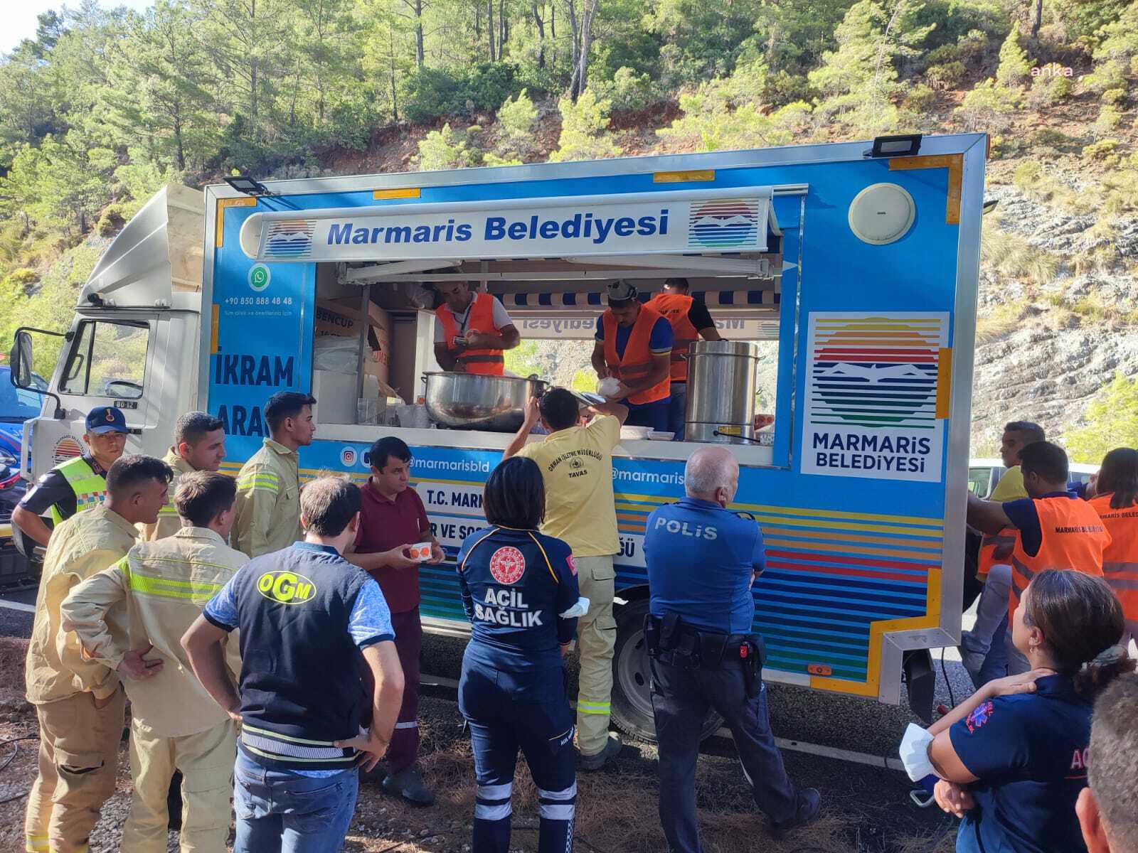 MARMARİS BELEDİYESİ, AKSAZ'DAKİ YANGINI SÖNDÜRMEK İÇİN 139 PERSONELLE ÇALIŞMA YÜRÜTTÜ