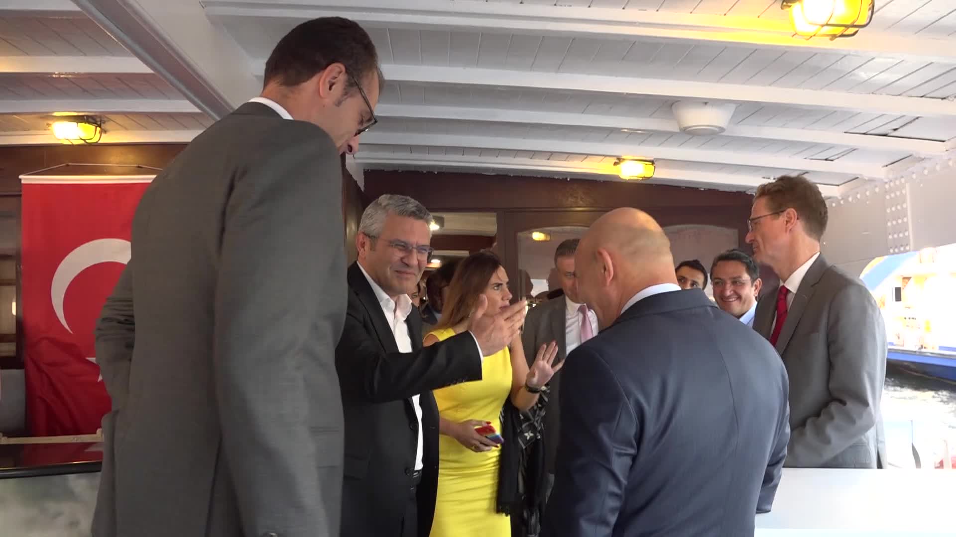 BAŞKAN SOYER, ZEHİR GEMİSİNİN GERİ GÖNDERİLME HİKAYESİNİ ANLATTI: “HALKIN GÜCÜNÜN VE KATILIMCI DEMOKRASİNİN ÖNÜNDE HİÇBİR GÜCÜN DURAMAYACAĞINI İSPAT ETTİK”
